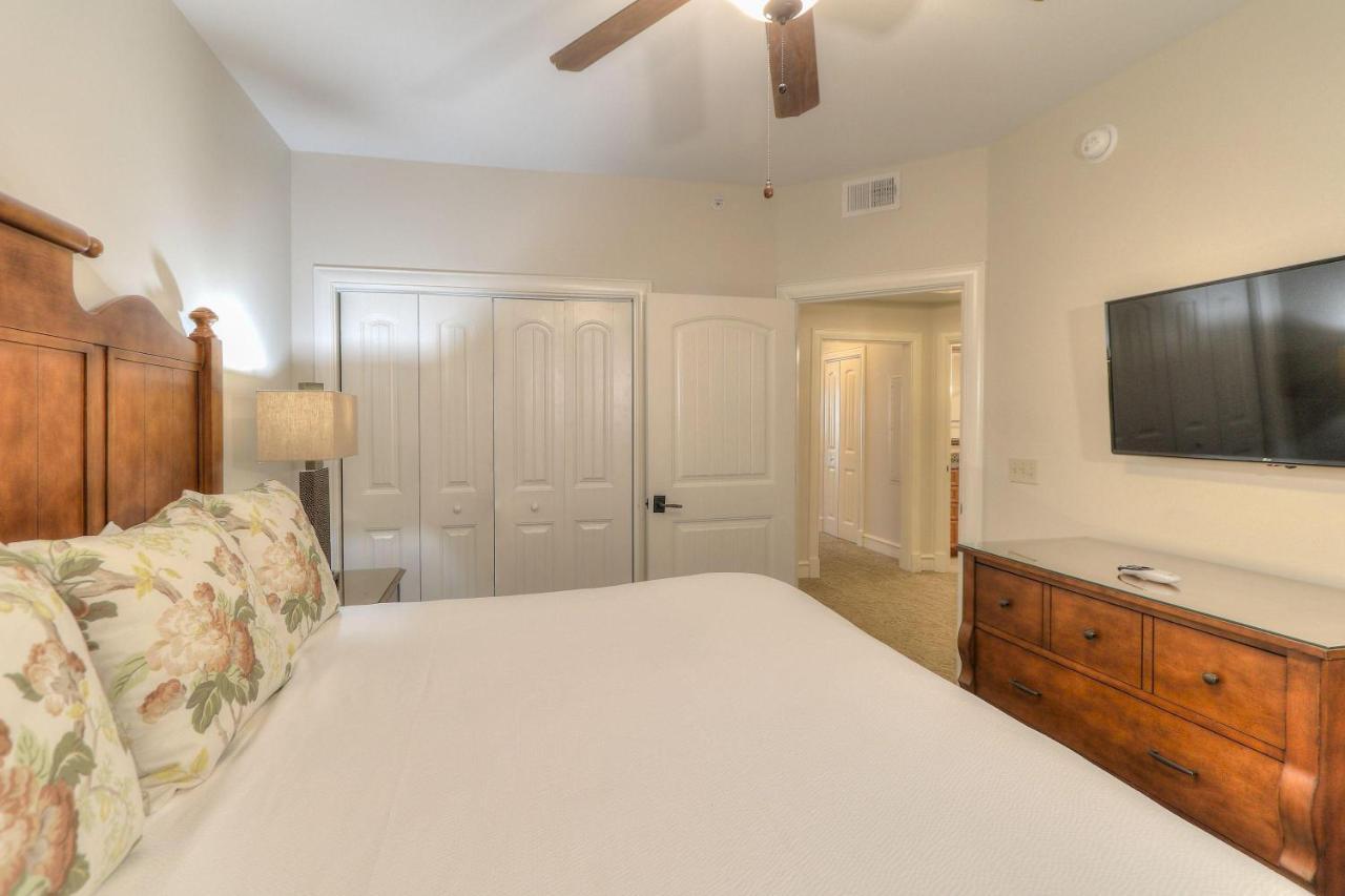 Two Bedroom Riverview Condo One King Two Queens