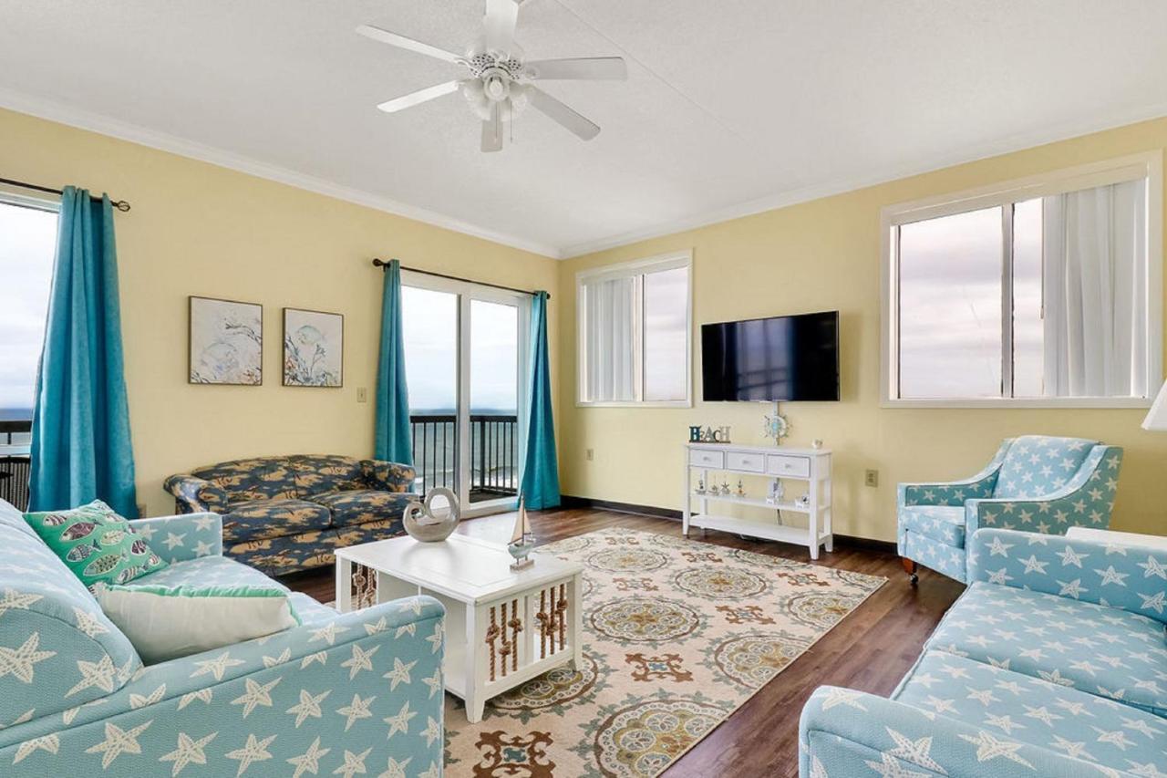 Three-Bedroom Penthouse Oceanfront