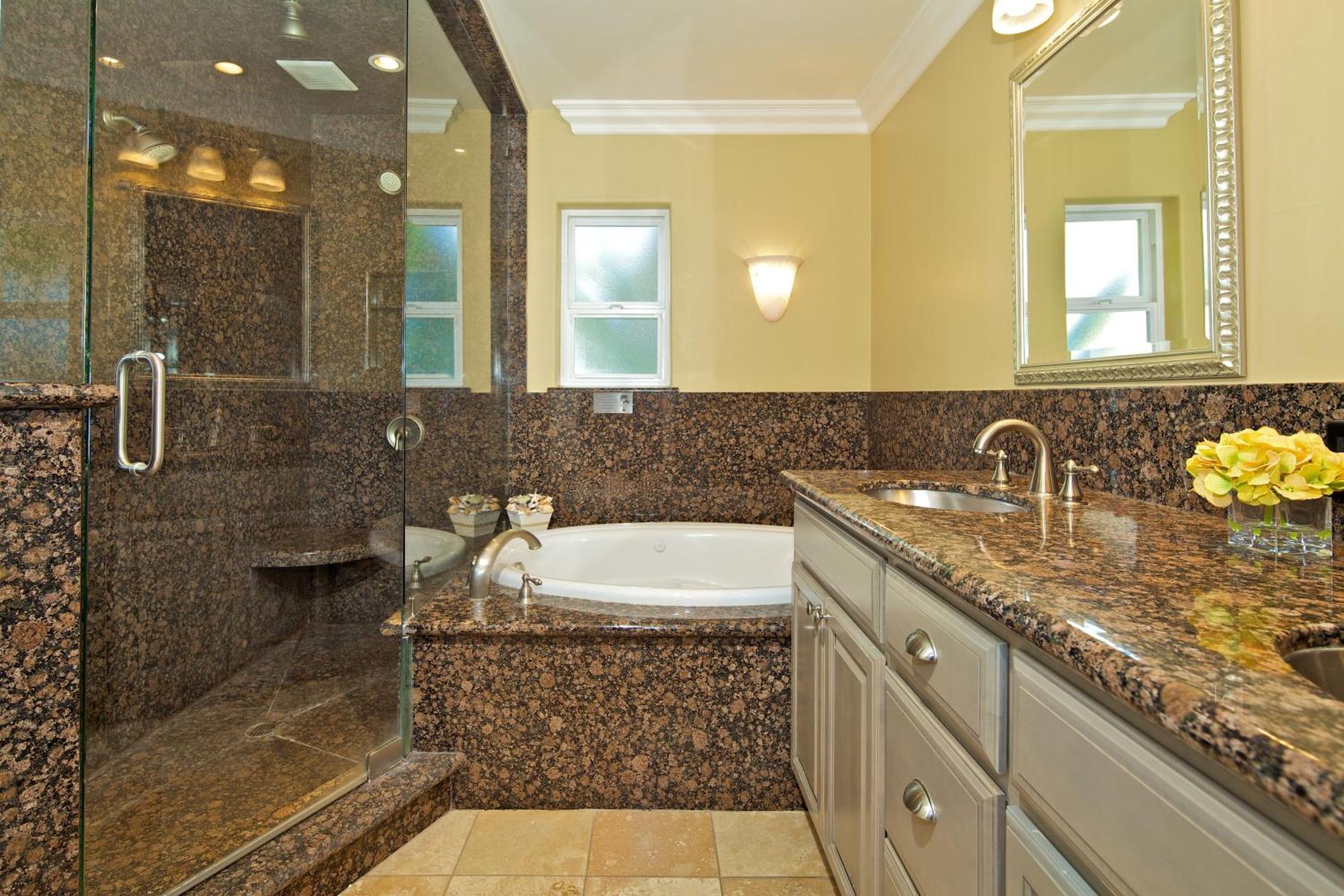 Luxury Mini Suite
