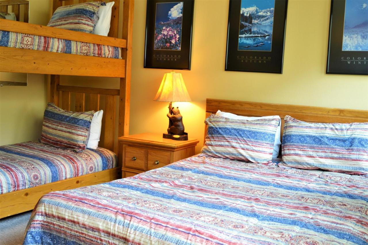 Deluxe Two-Bedroom Apartment