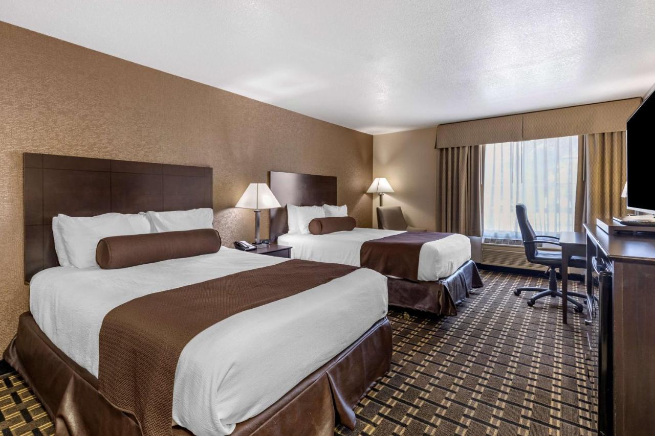Queen Room Two Queen Beds Disability Access