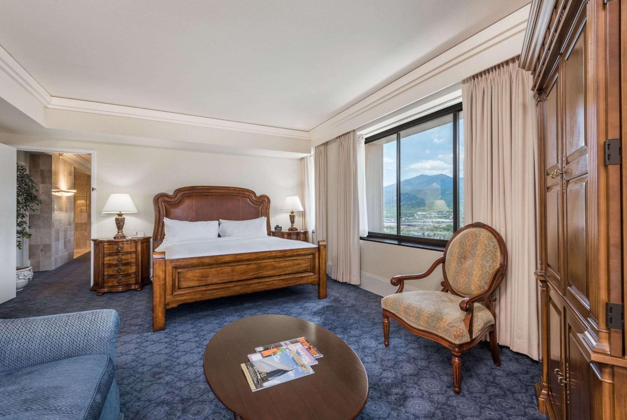 Founders Suite