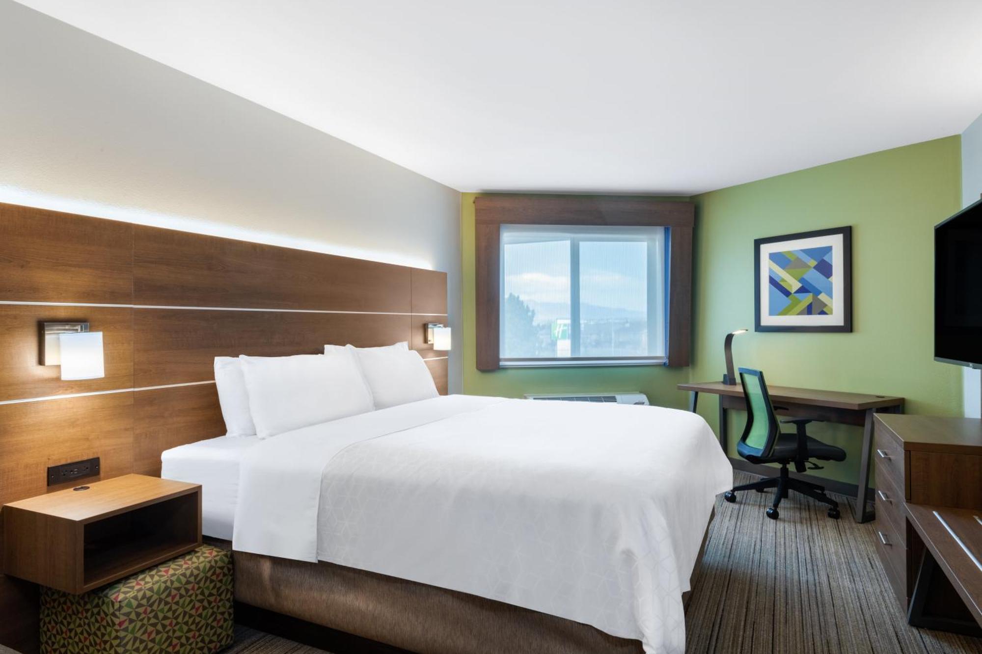 One-Bedroom King Suite