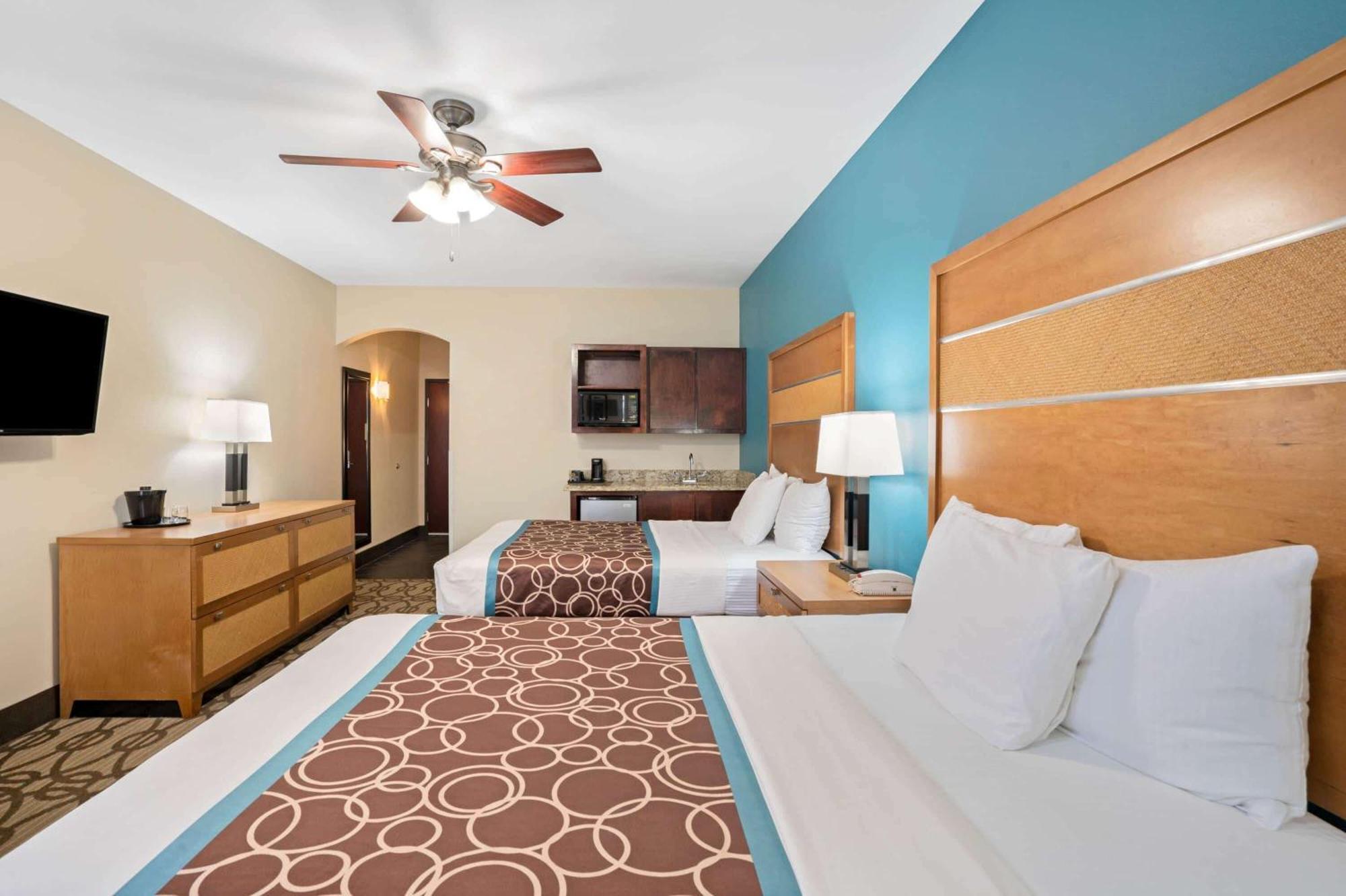 Deluxe Queen Room Two Queen Beds