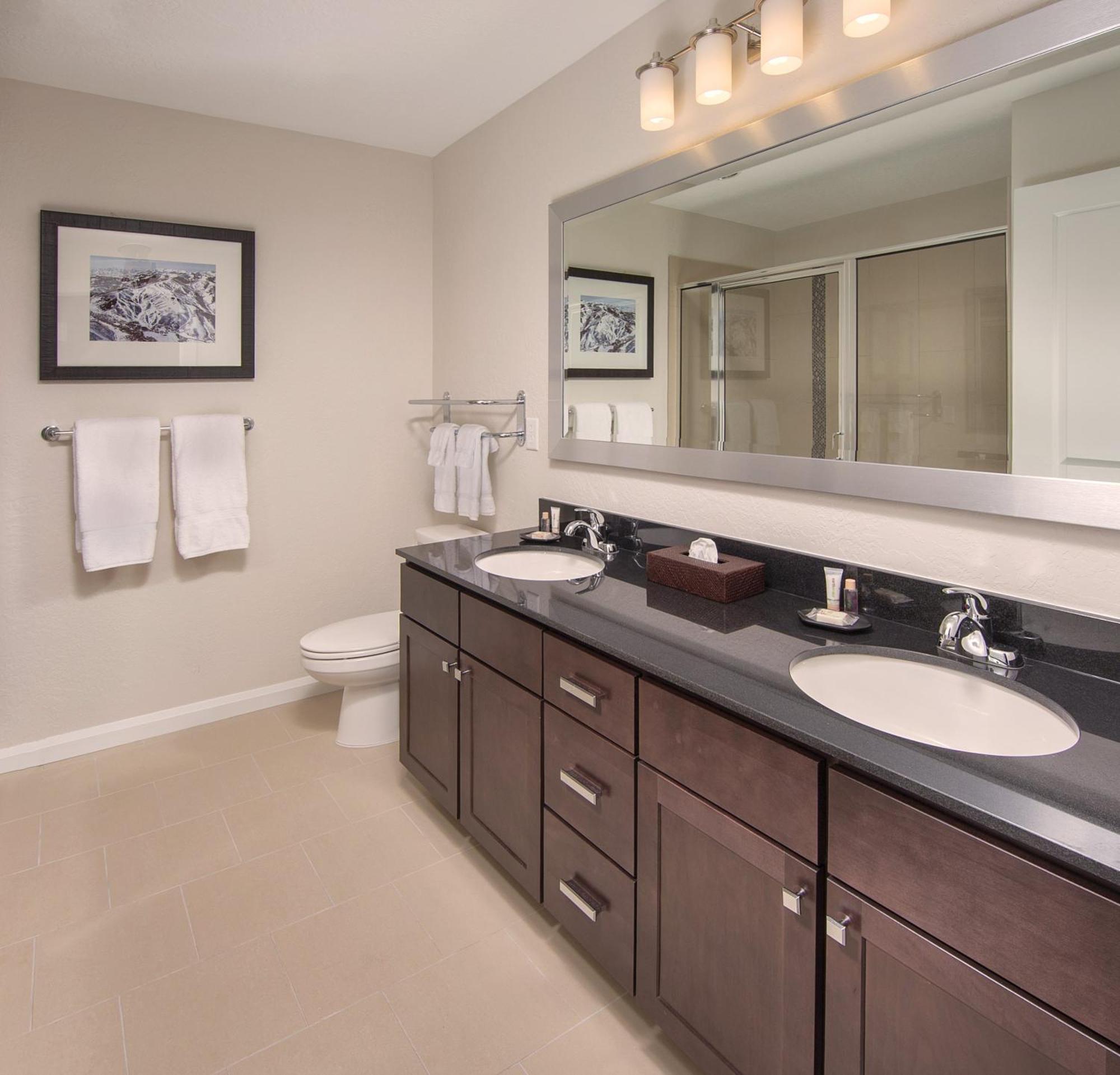 One-Bedroom Suite