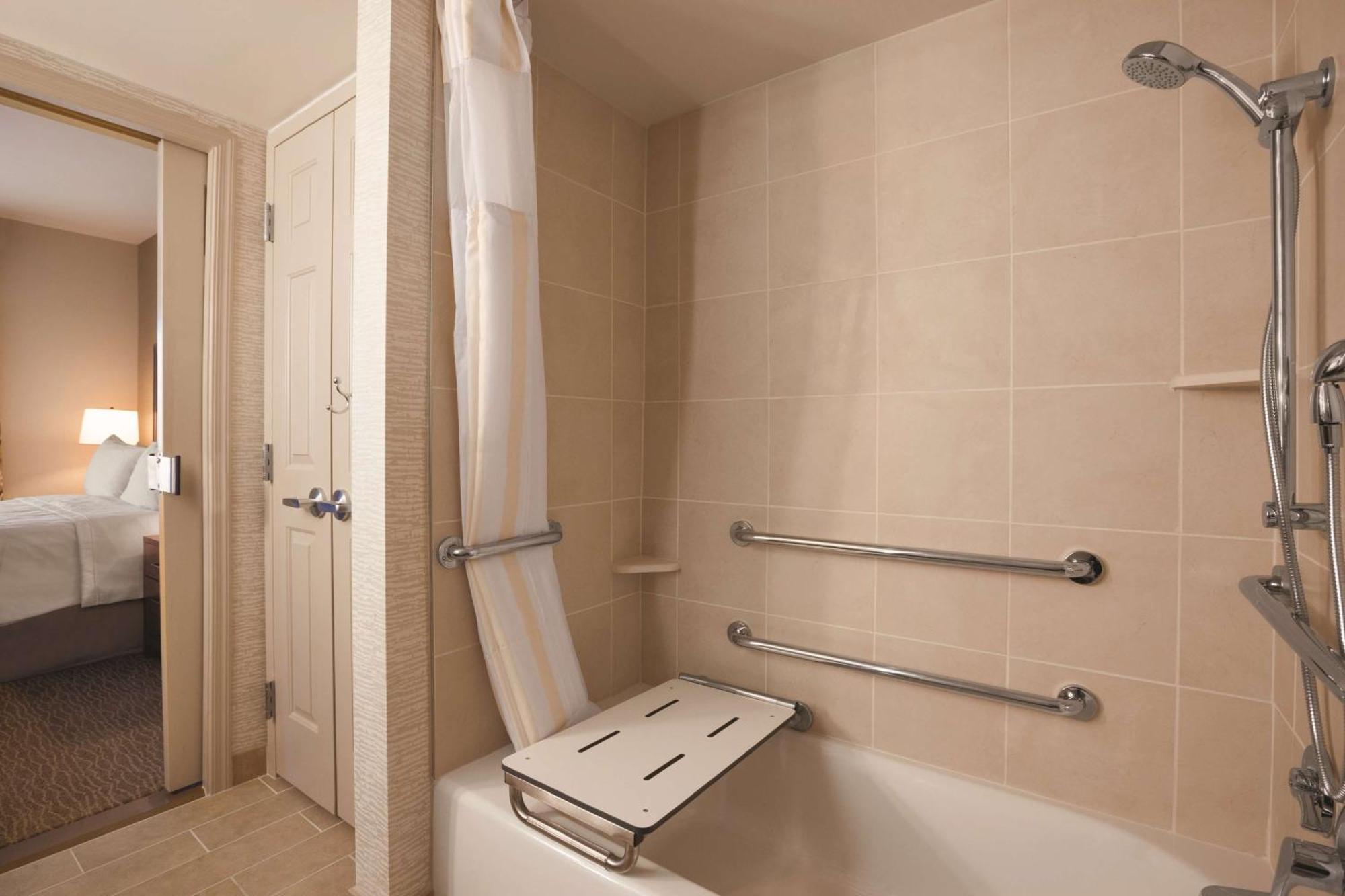 King Suite Mobility Access or Non-Smoking