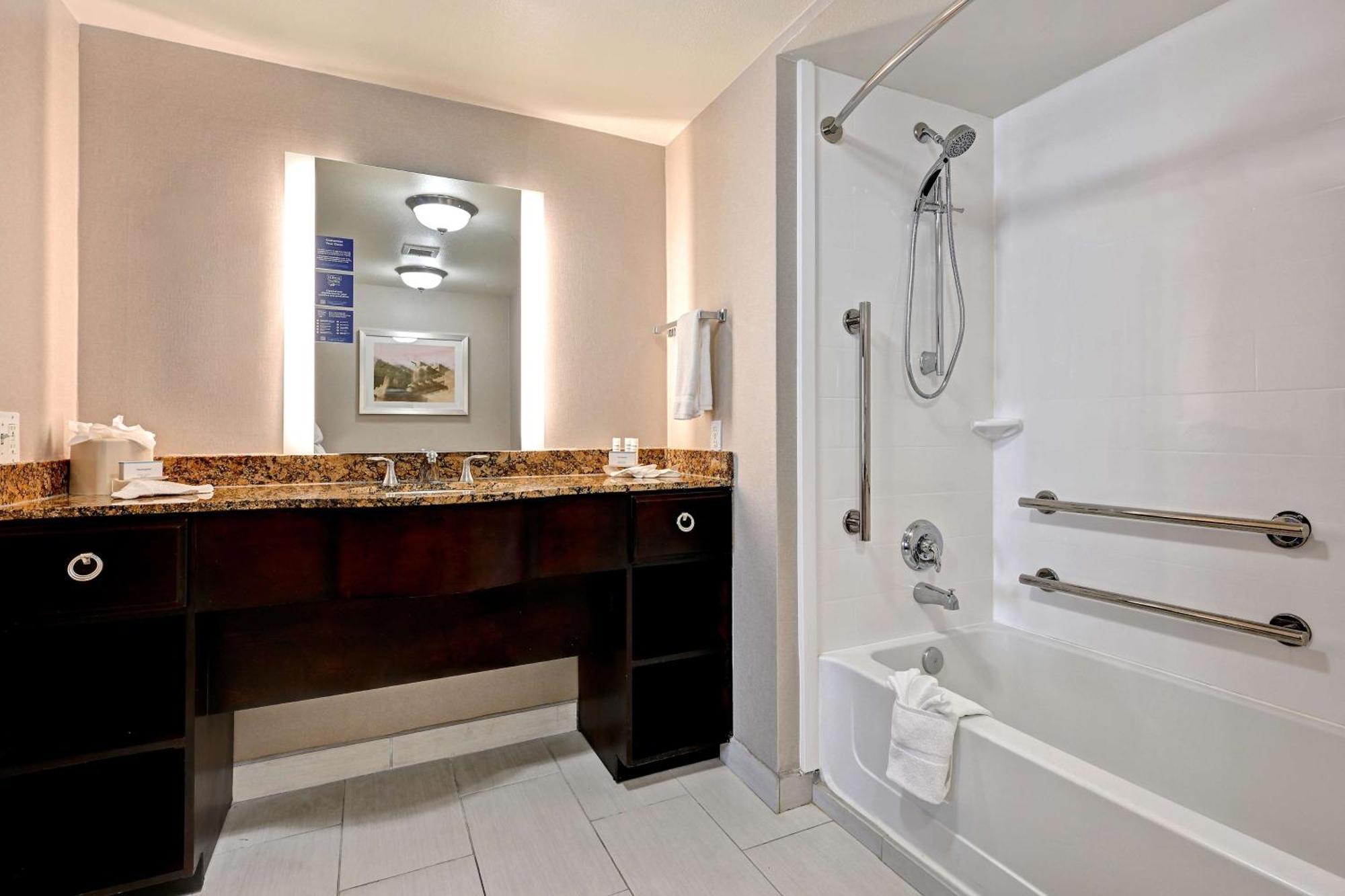 King Studio Bath Tub Mobility Access