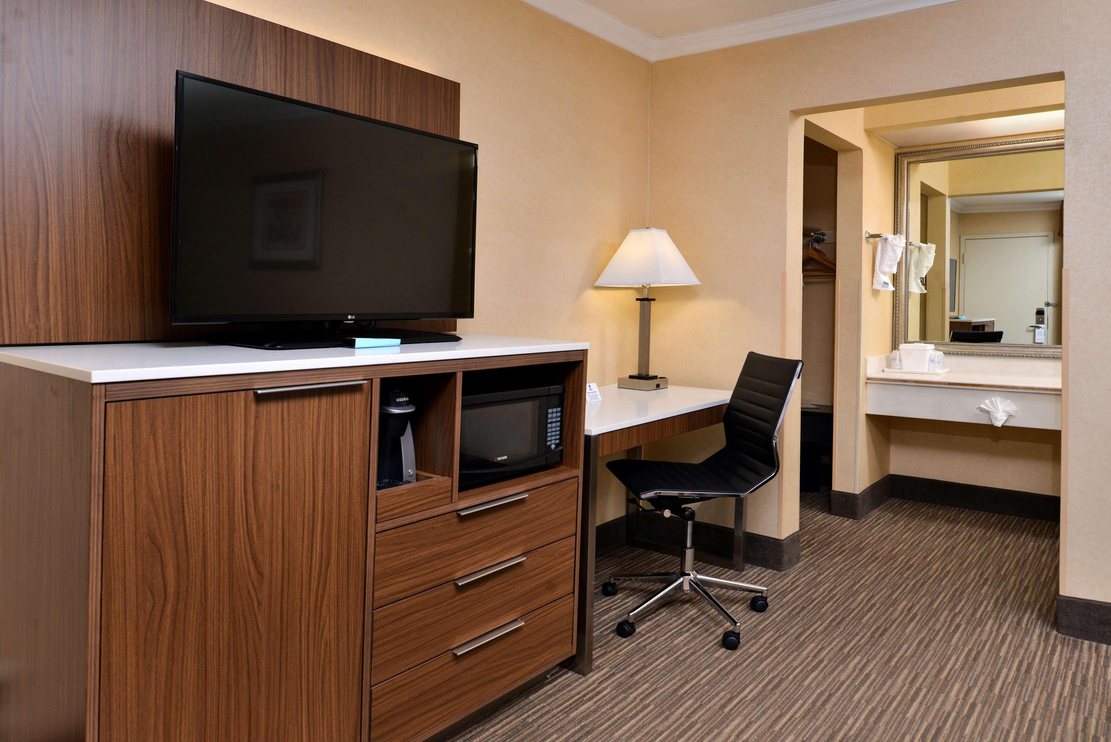 Room Two Double Beds Non-Smoking