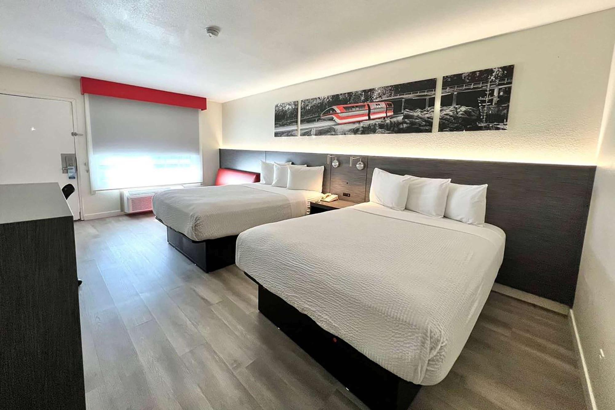 Queen Room Two Queen Beds Non-Smoking