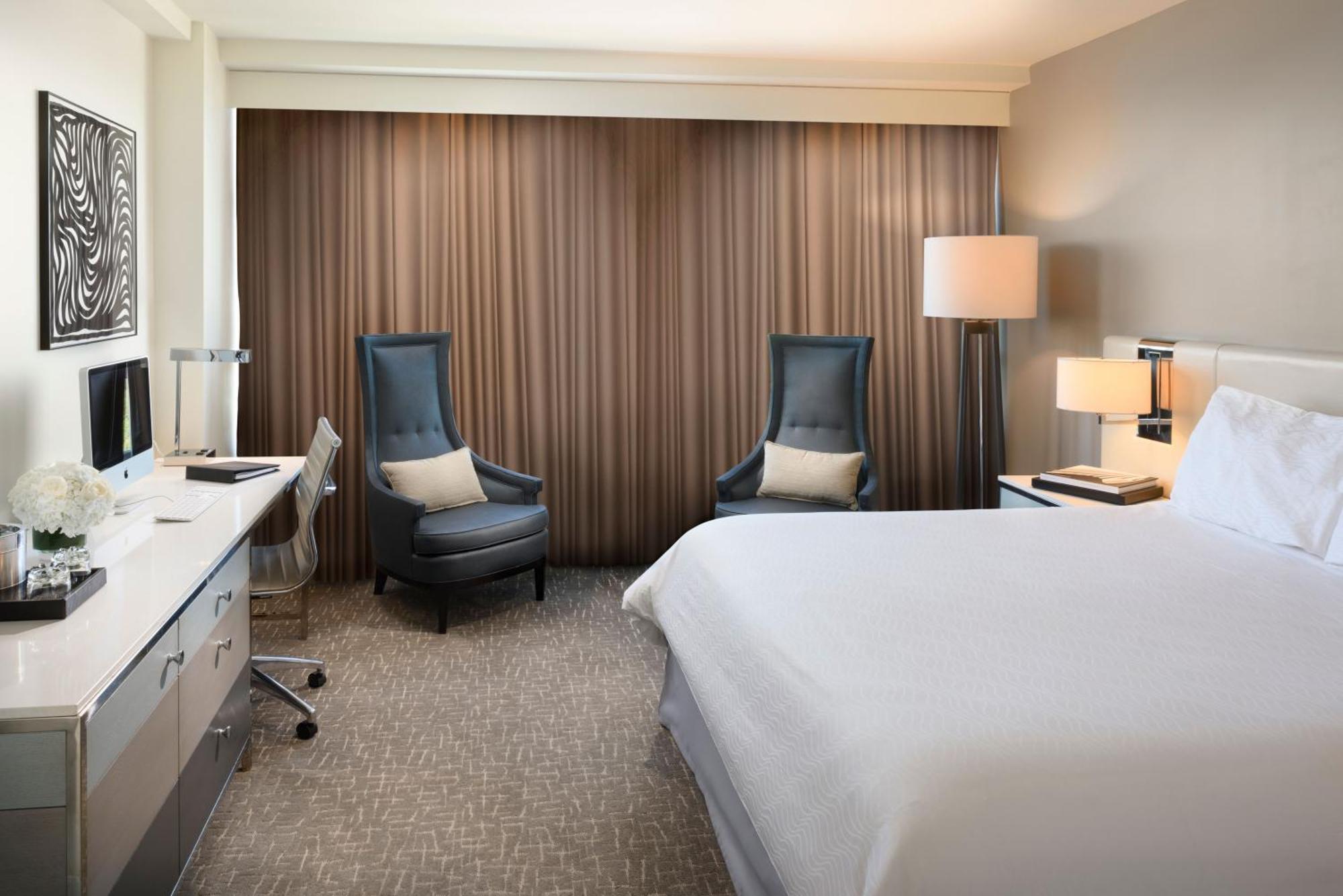 Standard Room King Bed