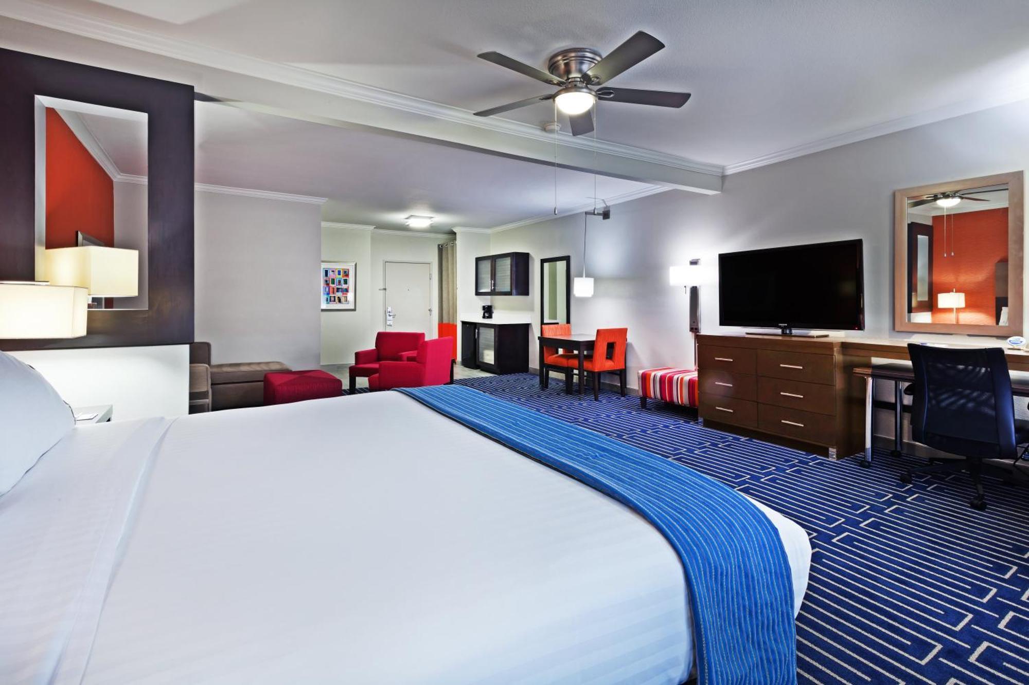 Standard King Room