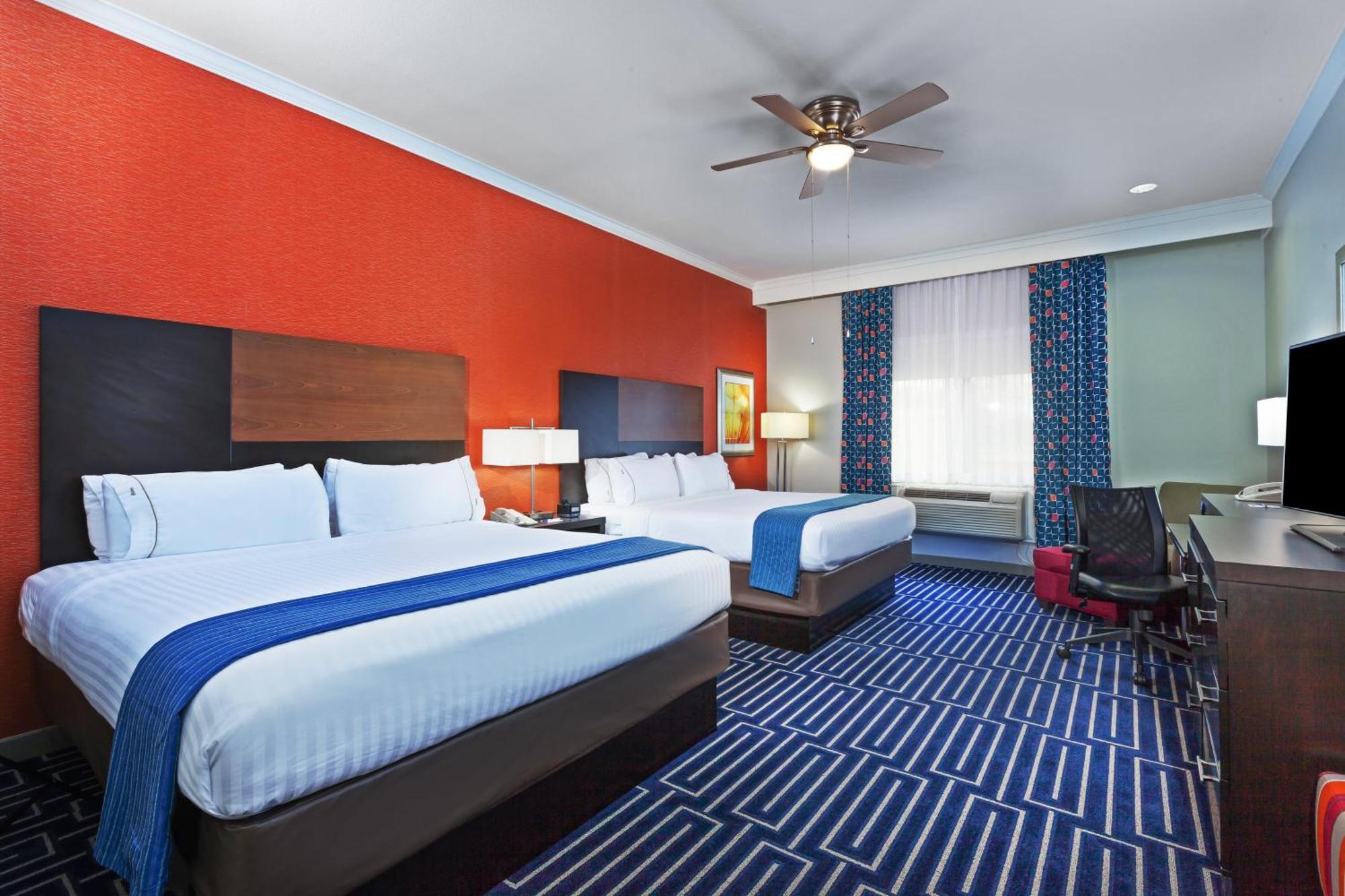 Deluxe Room Two King Beds Non-Smoking