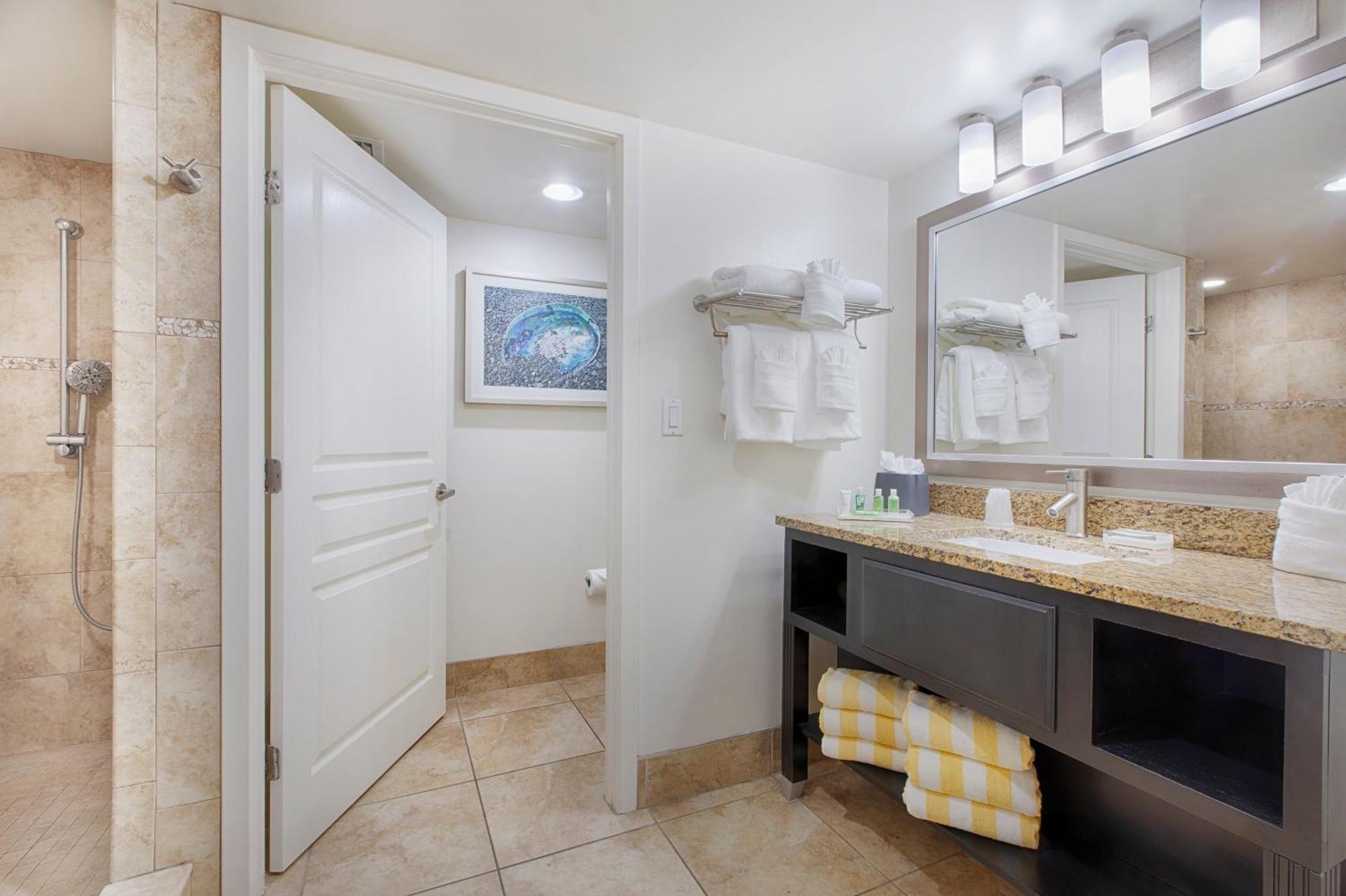 Suite Two Beds Non-Smoking