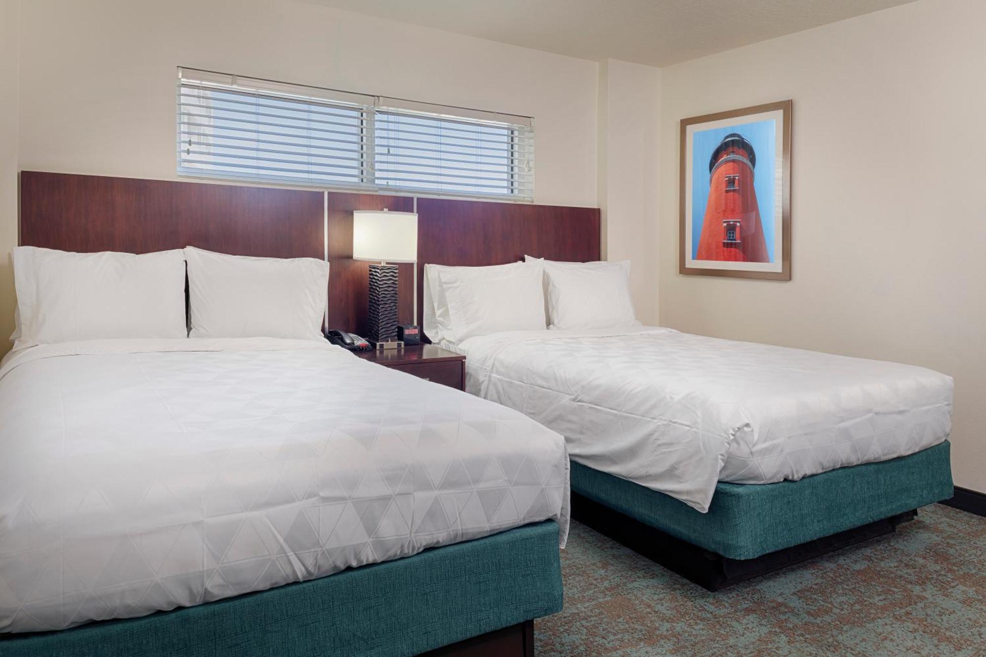 Suite Two Beds Non-Smoking