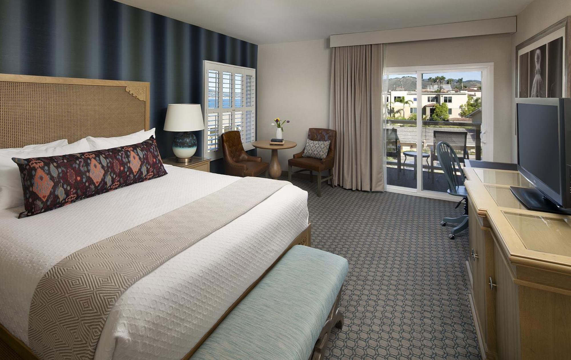 King Room Partial Ocean View