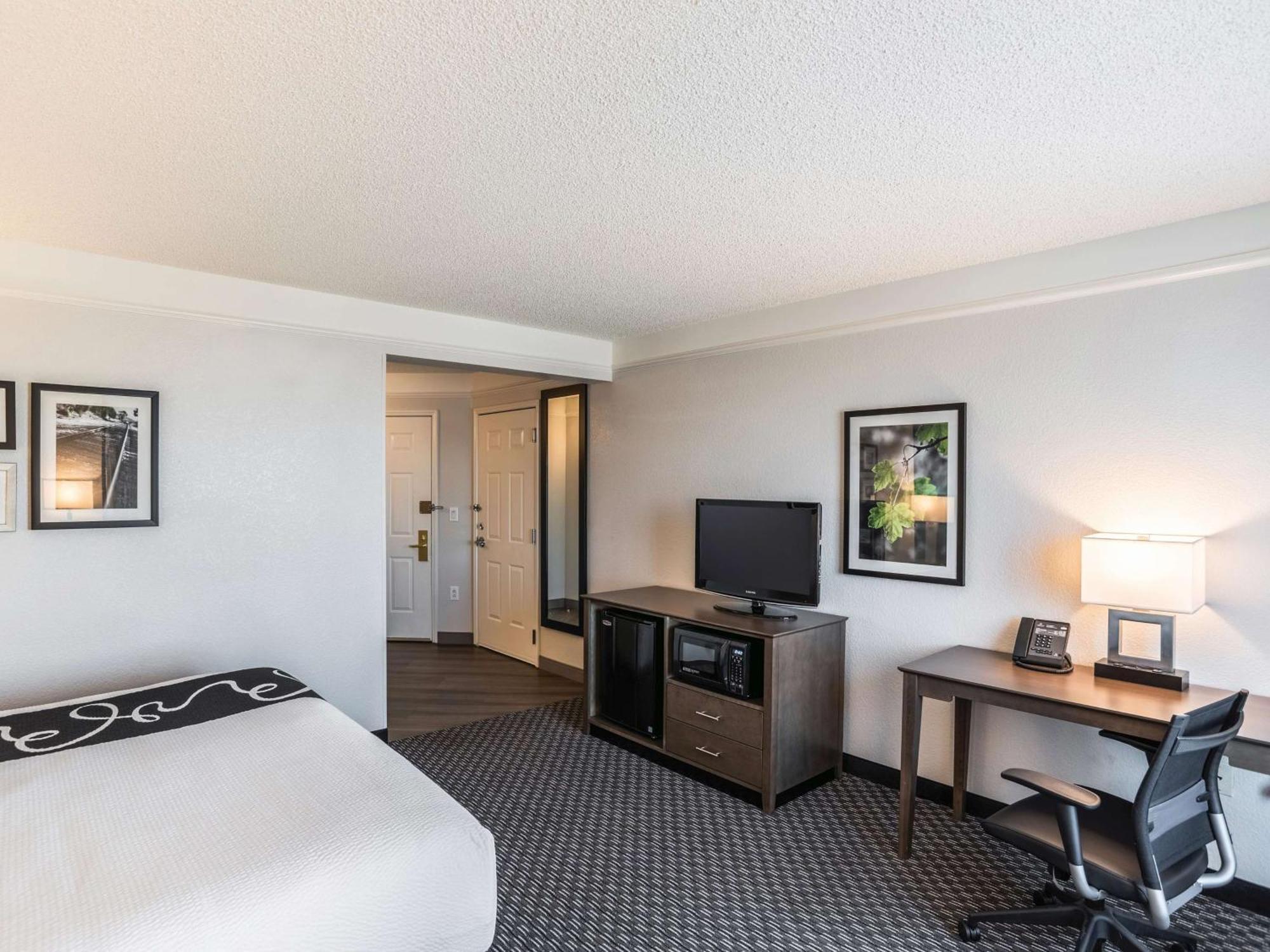 Deluxe Double Room Two Double Beds