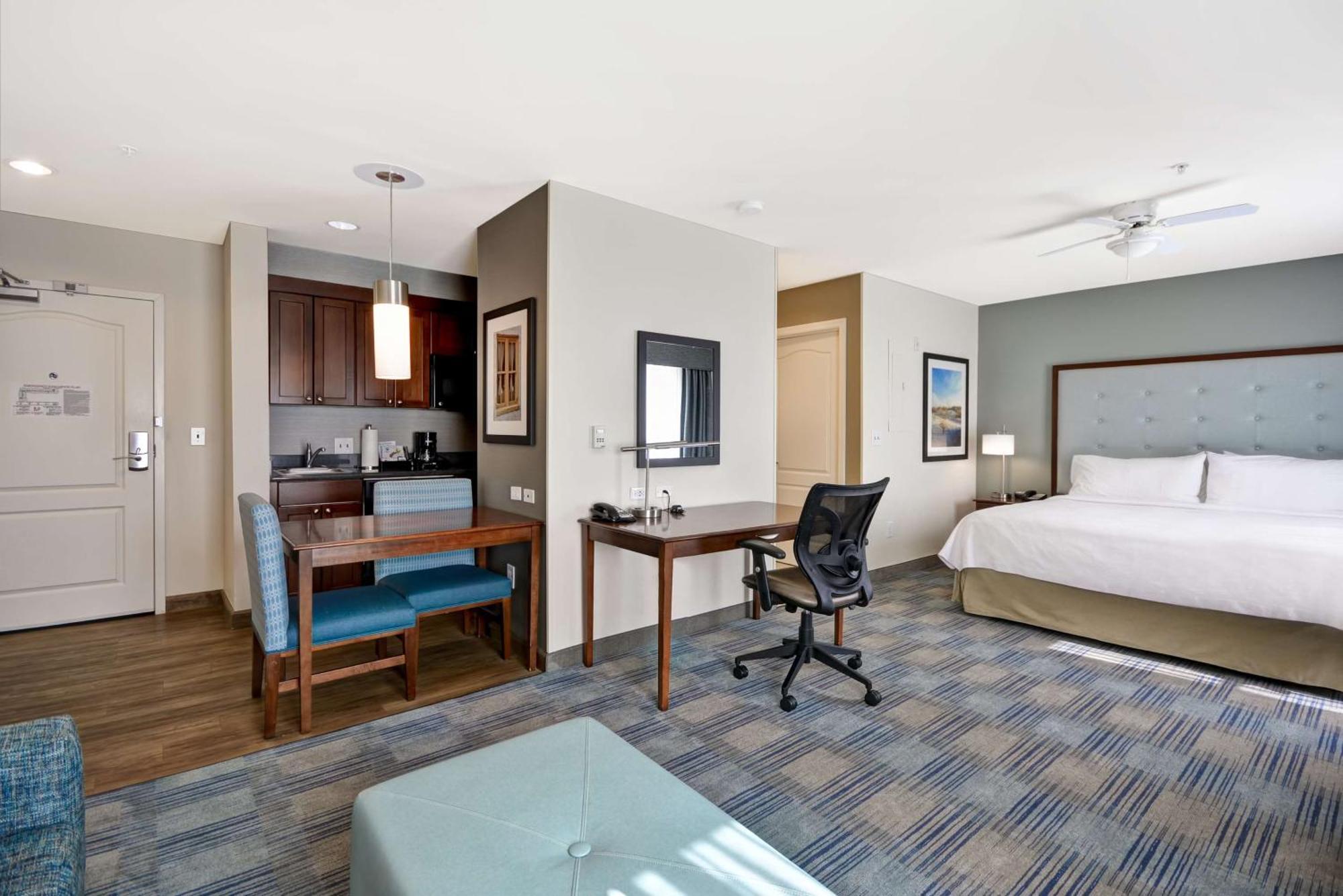 King Studio Suite