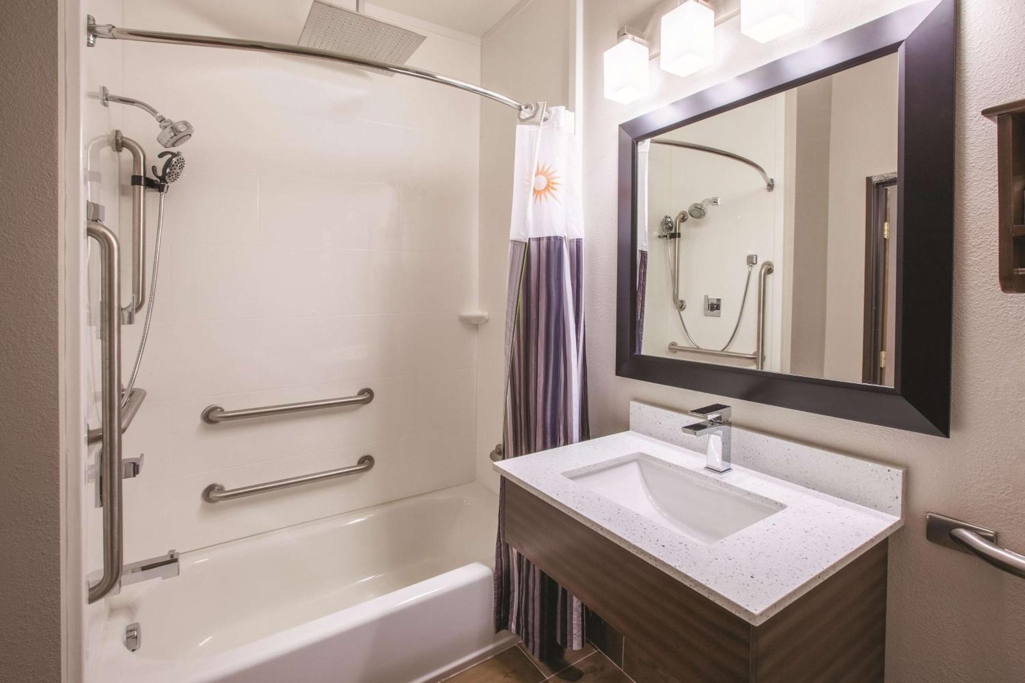Queen Room Disability Access