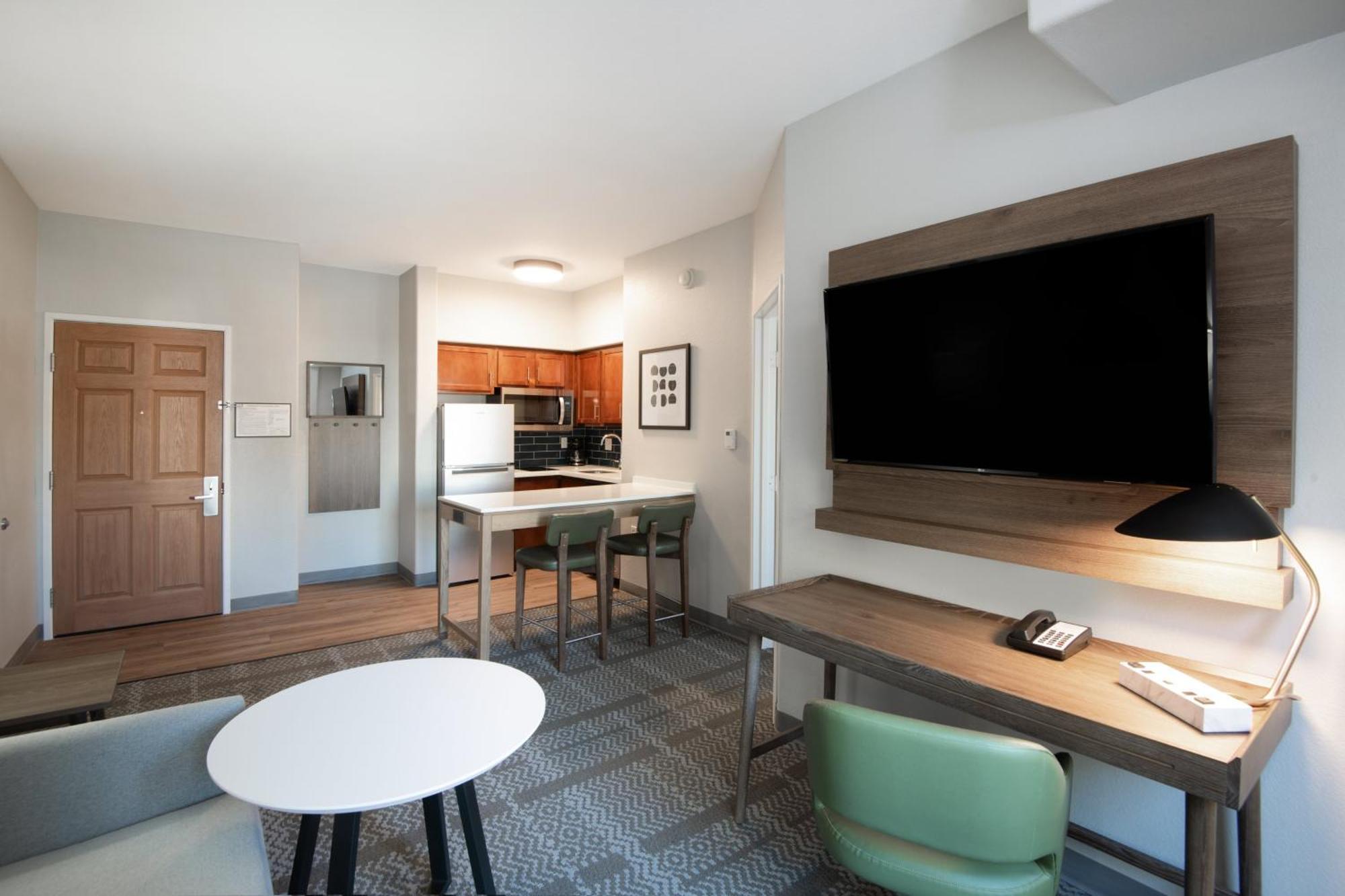 One-Bedroom Suite Two Queen Beds
