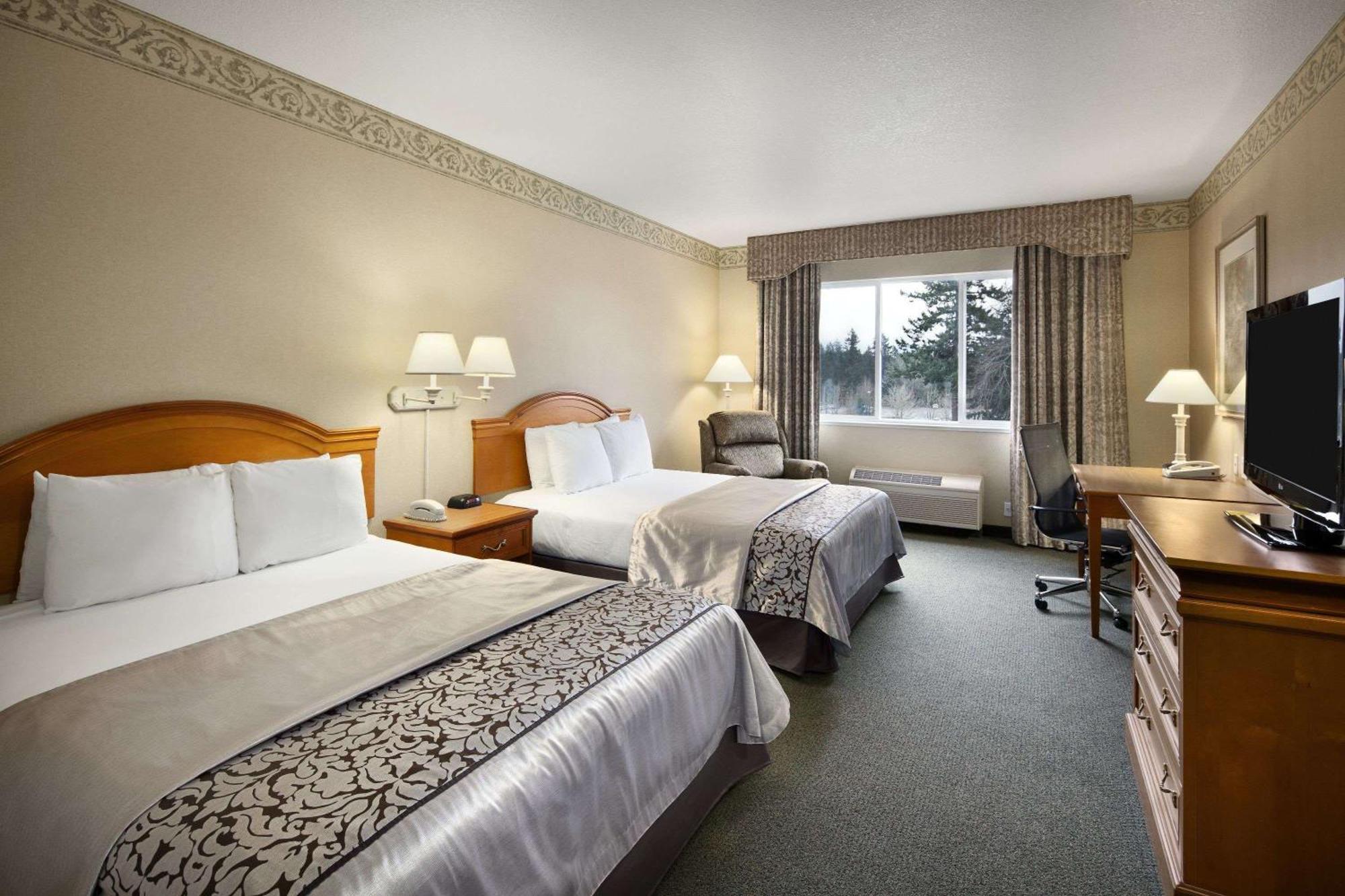 2 Queen Beds Non-Smoking