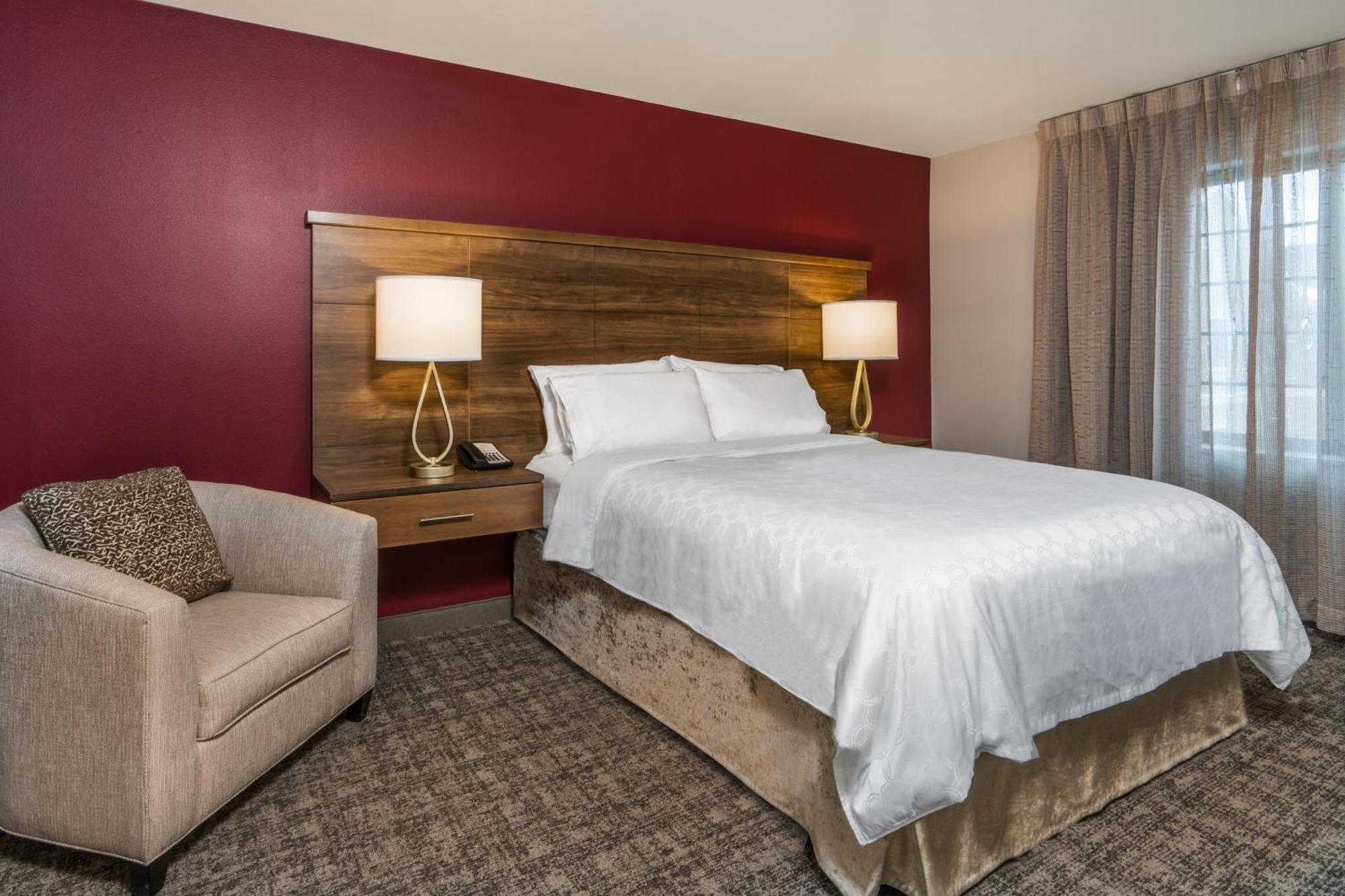One-Bedroom King Suite Non-Smoking