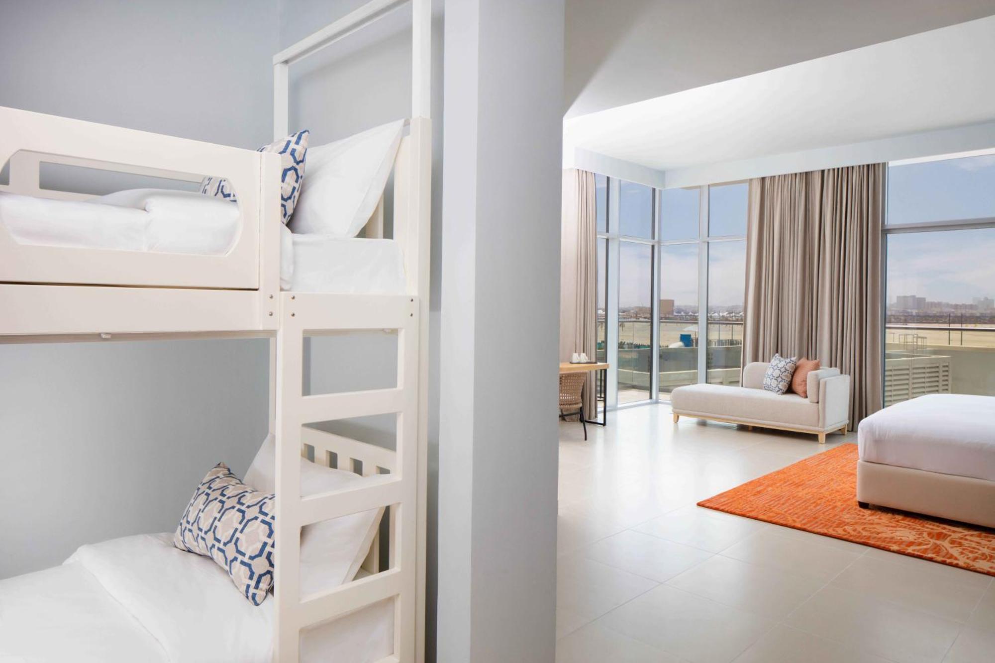 Apartament typu Mirage Junior Suite z łóżkami piętrowymi