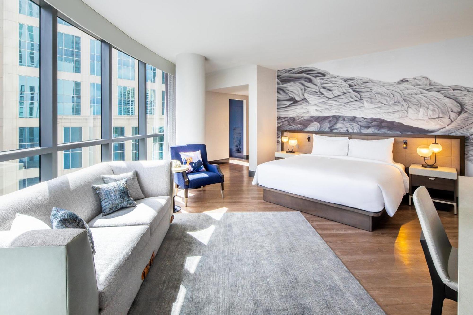 Deluxe King Room