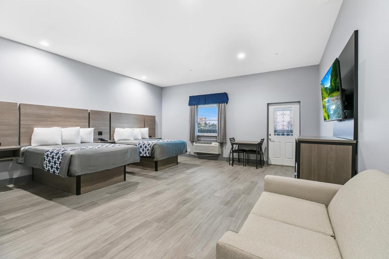 Deluxe Double Room Private Balcony