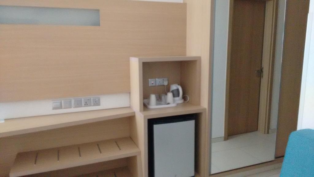 Pokój typu Standard z 2 łóżkami pojedynczymi i widokiem na morze
