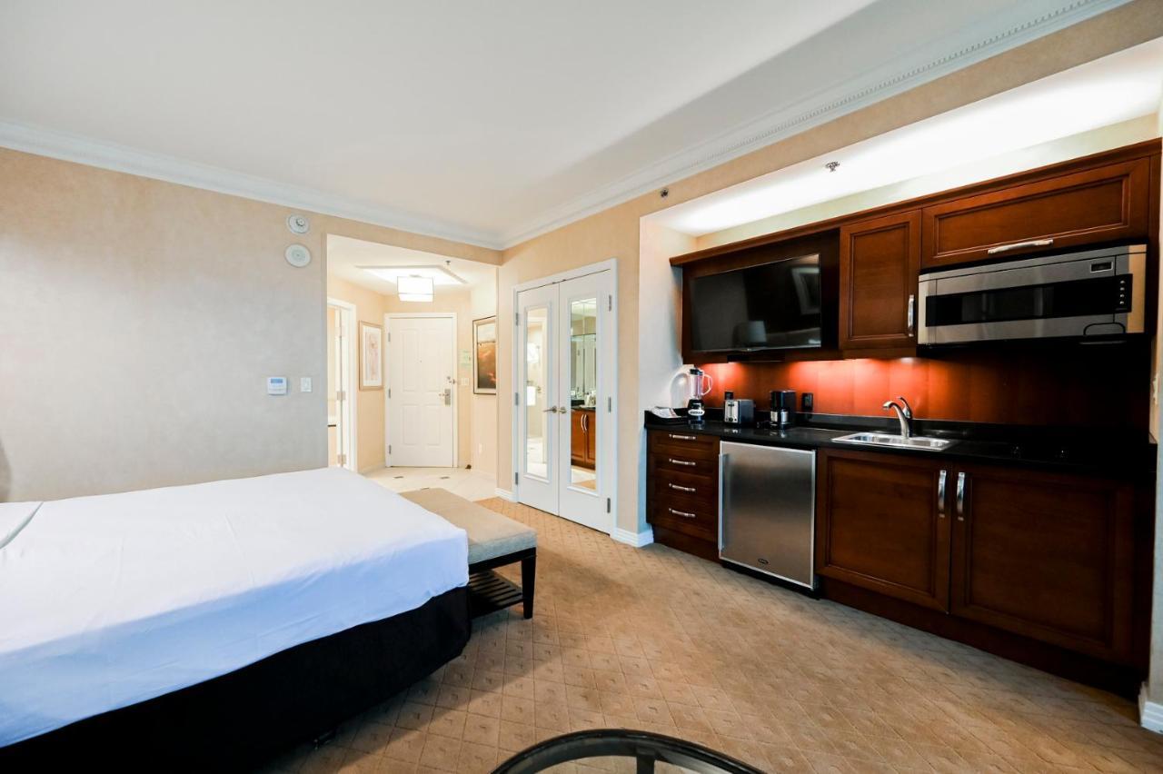 Two-Bedroom Balcony