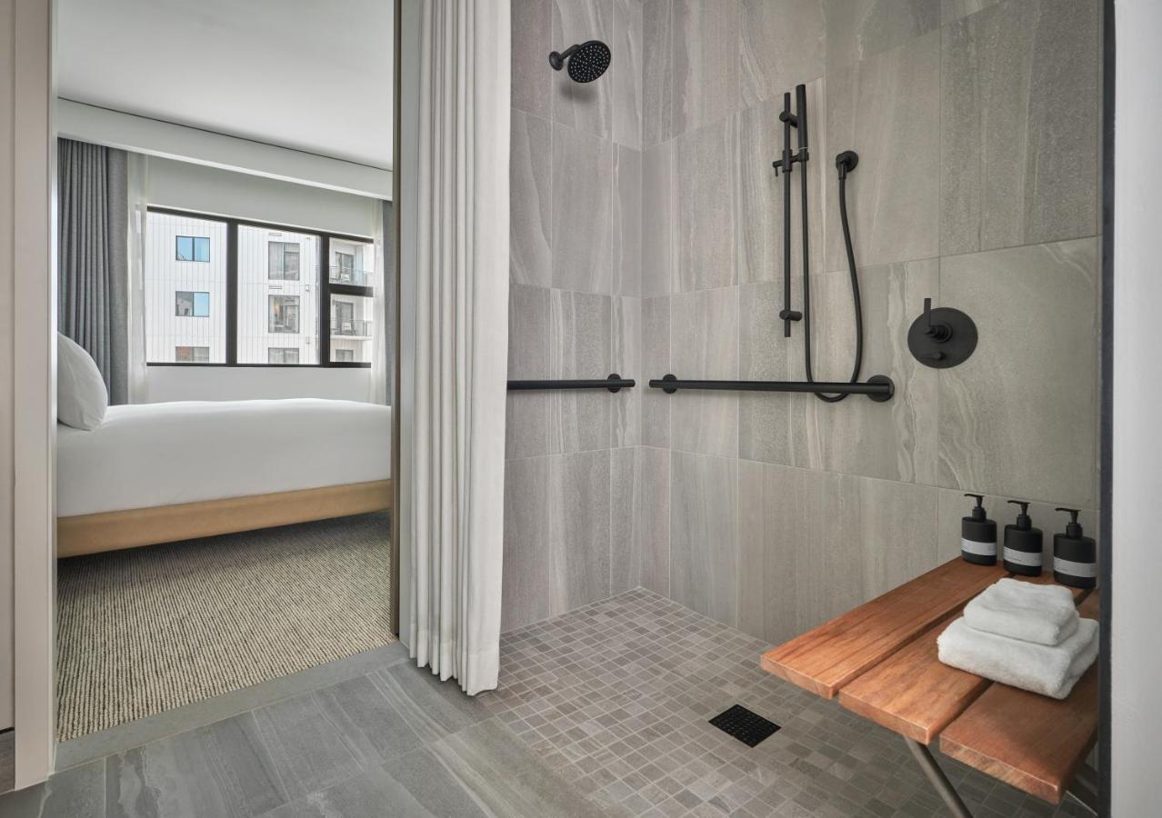 Three Bedroom Peak 2 Kings or Bunks Accessible Residence