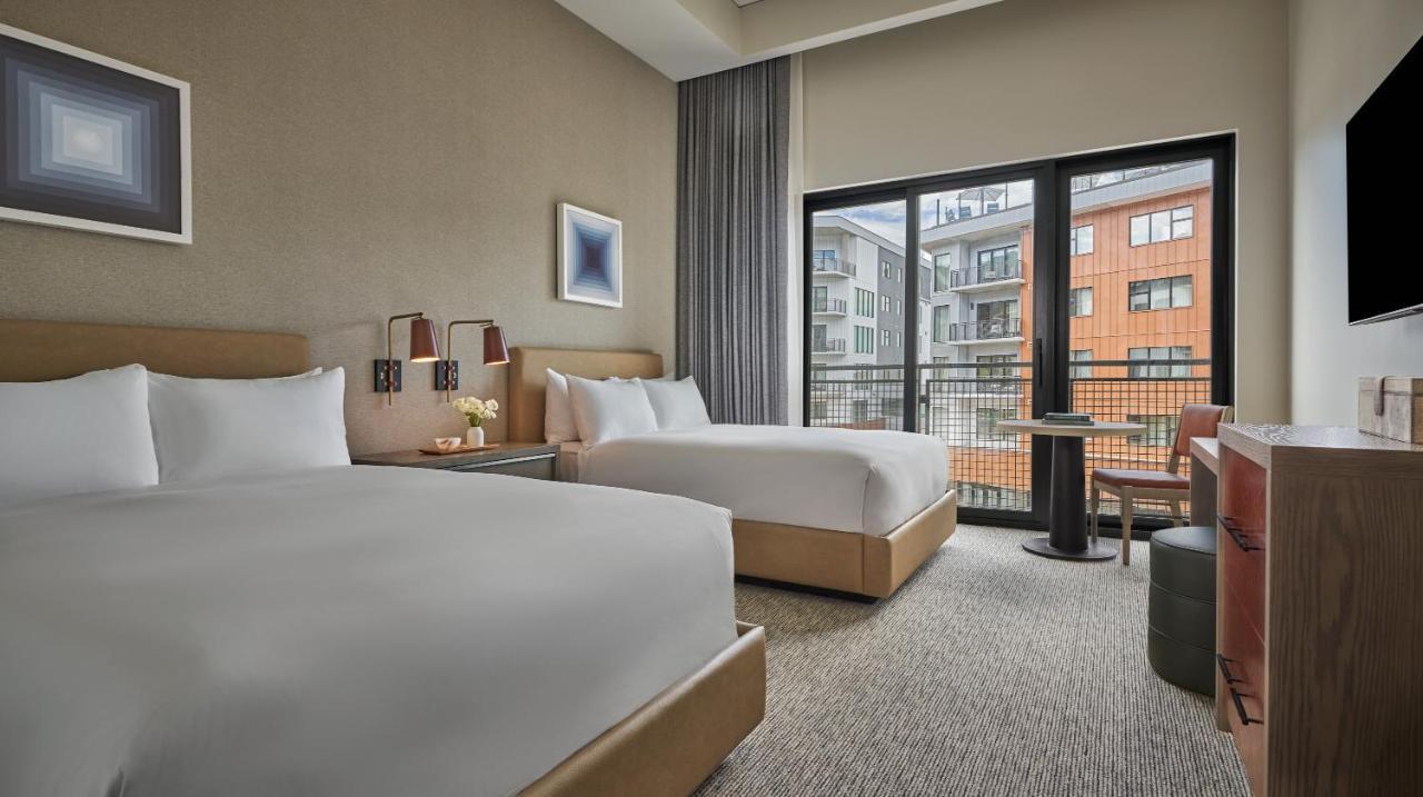 Three Bedroom Peak 1 King or 2 Double or 1 Bunk Residence