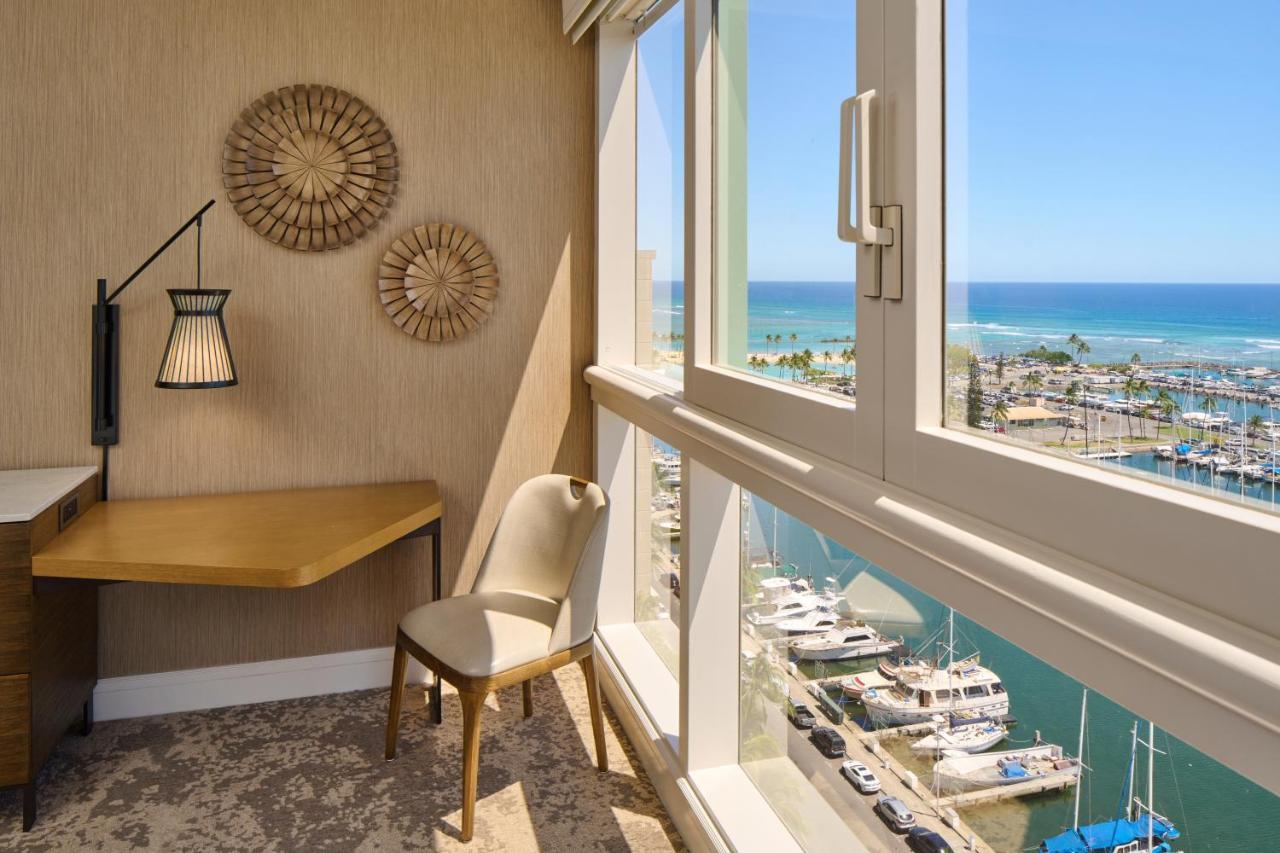 Oceanfront Room 2 Queens
