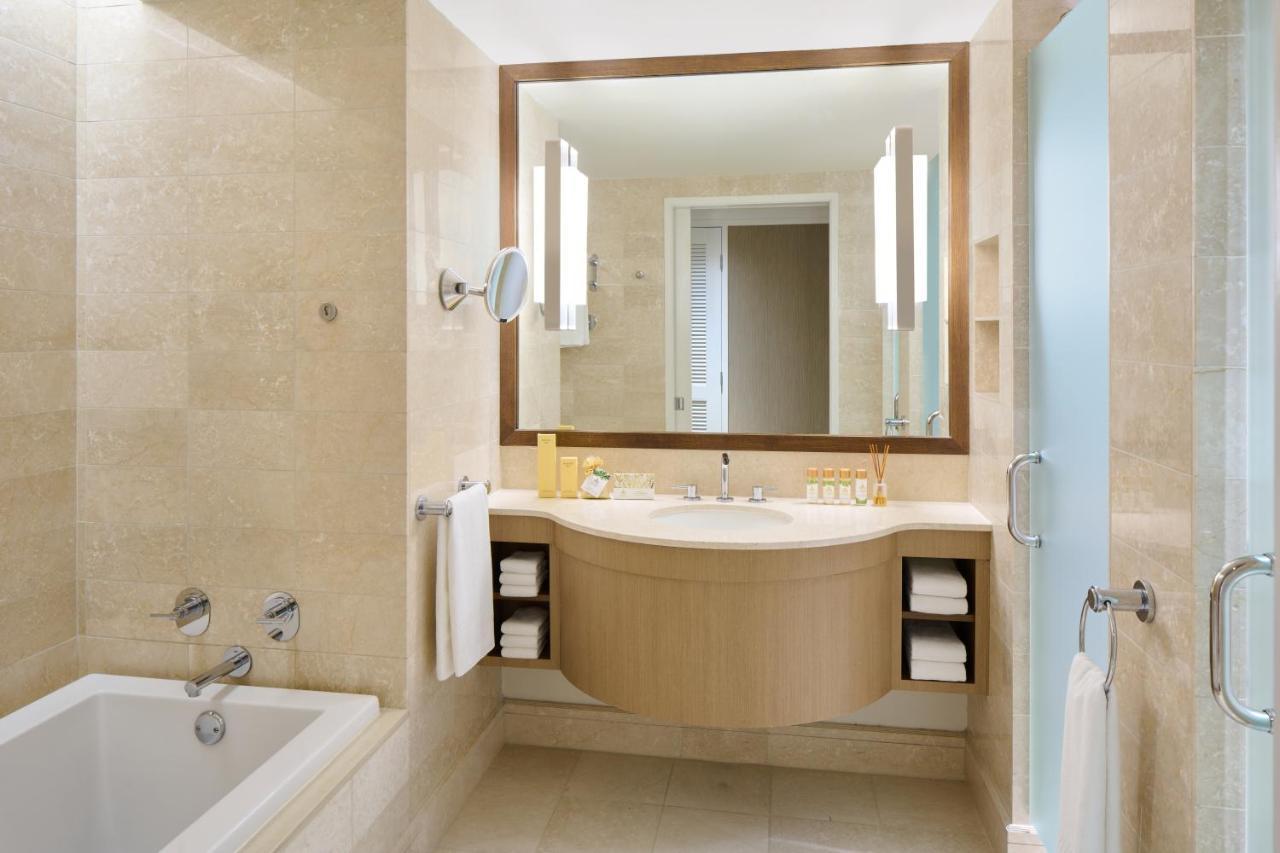 Oceanfront 1 Bedroom Suite 2 Queens