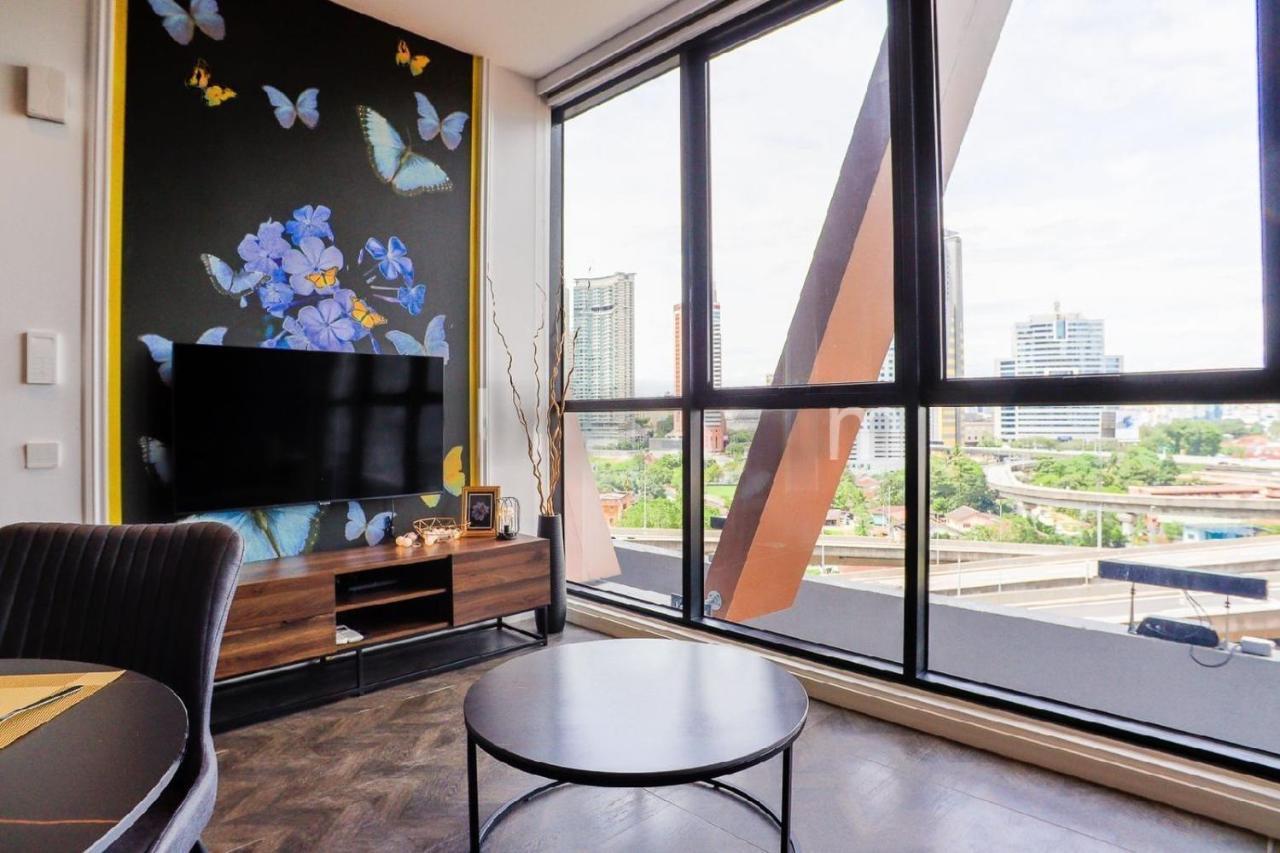Garnet One Bedroom Apartment