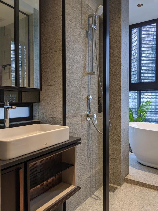 Studio Spa Bath