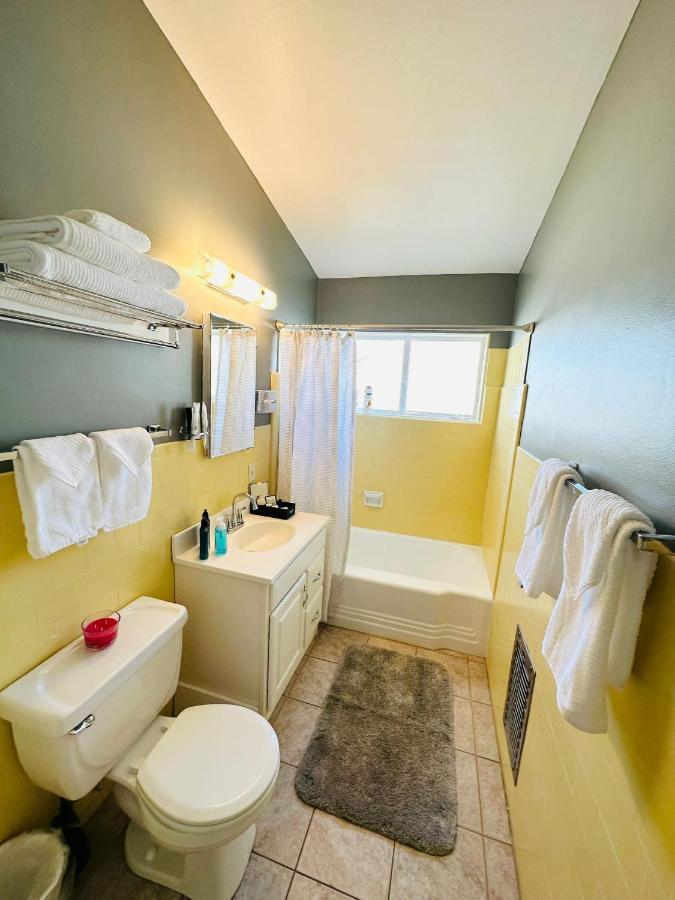 One-Bedroom Bungalow