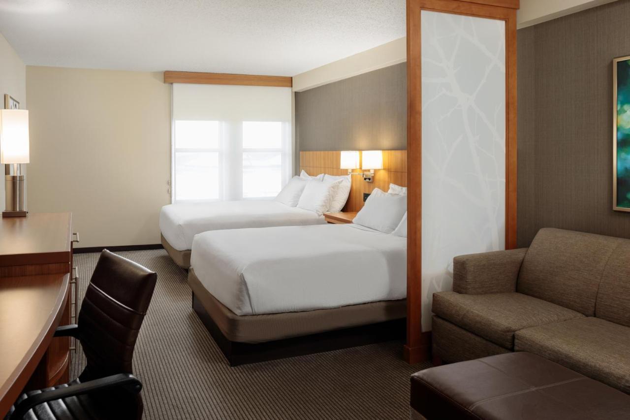 Queen Room Two Queen Beds Sofa Bed High Floor