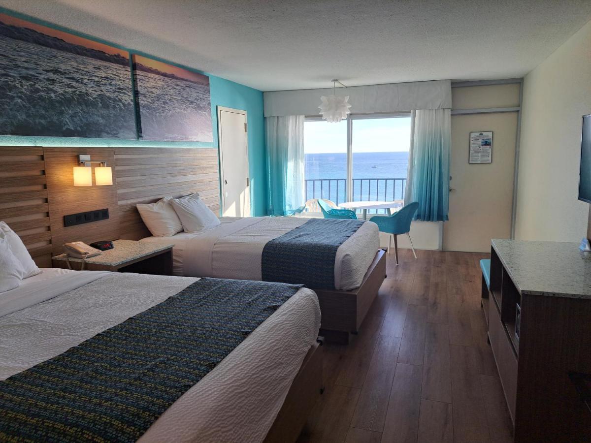 Queen Room Two Queen Beds Beach View Non-Smoking