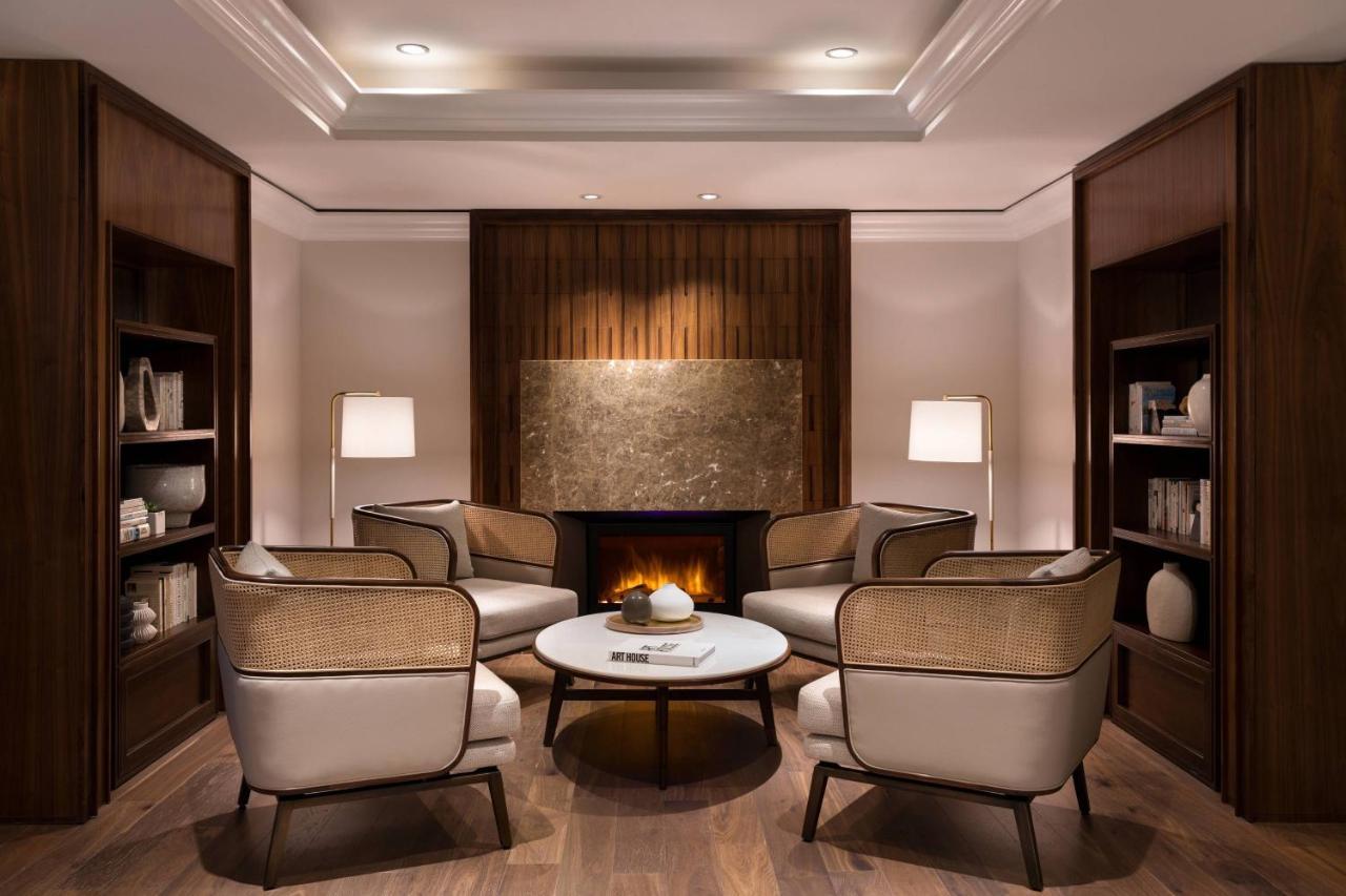 Club Lounge Access 2 Queen Beds Lakefront View Pool View Guest Room
