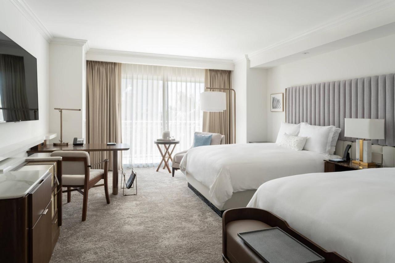 Club Lounge Access 2 Queen Beds Lake View Guest Room