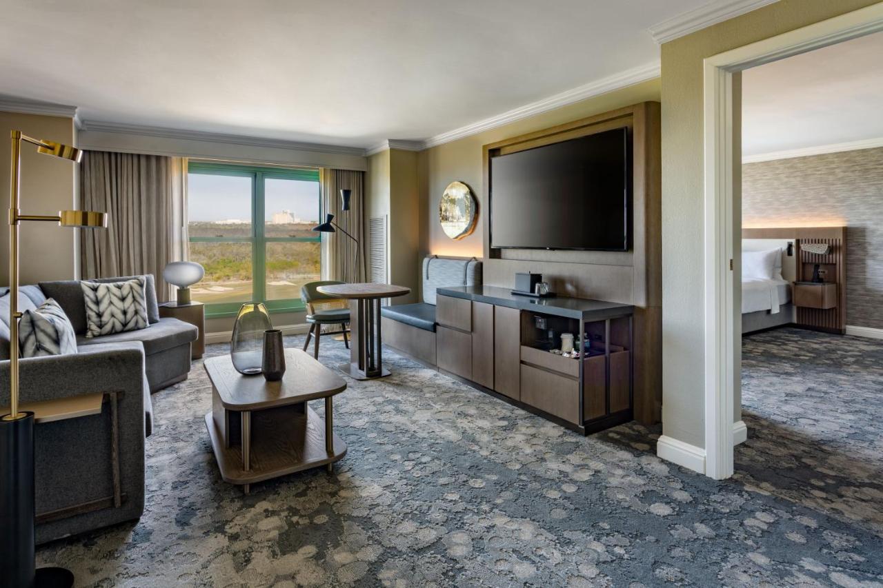 2-Bedroom Family Suite Bedroom 1 1 King Bed Bedroom 2 1 King Bed 2 Twin Bunk Beds Lakefront View Pool View