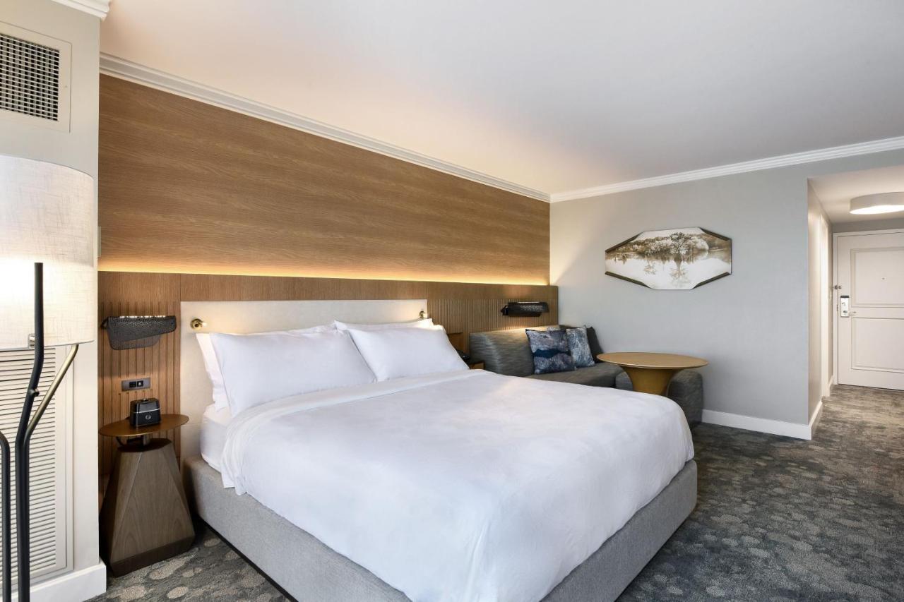 1 King Bed Lakefront View Hearing Accessible Guest Room