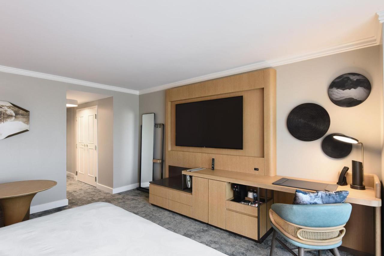 1 King Bed Lakefront View Hearing Accessible Guest Room