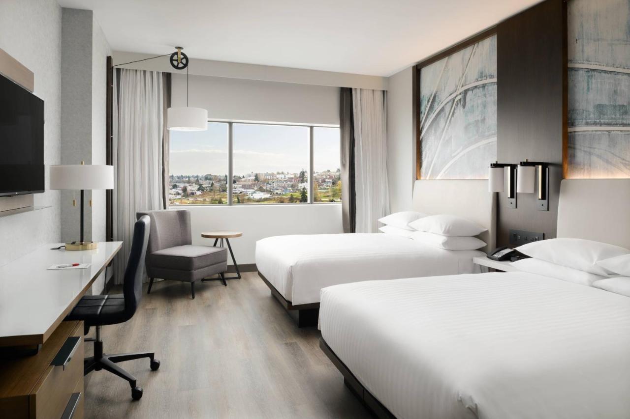 Guest room 2 Queen City view High floor