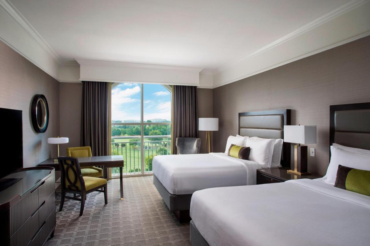 Grand Deluxe Queen Room Two Queen Beds Park View Mobility Hearing Accessible Roll Shower