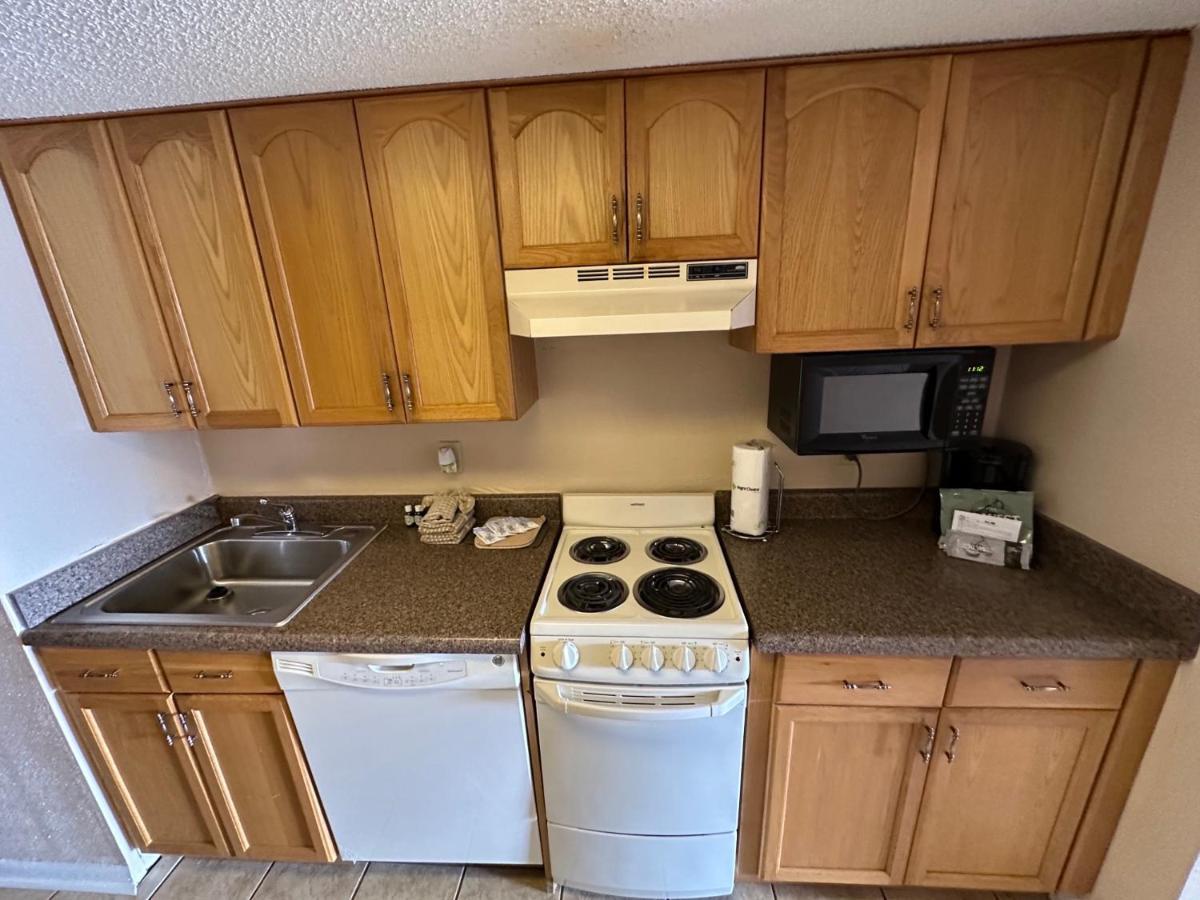 Two-Bedroom Suite