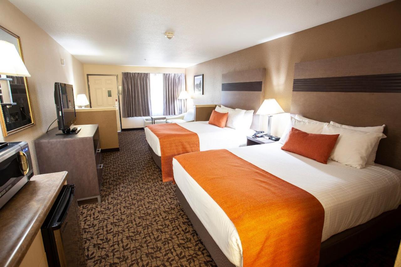 Studio Suite Two Queen Beds Non-Smoking