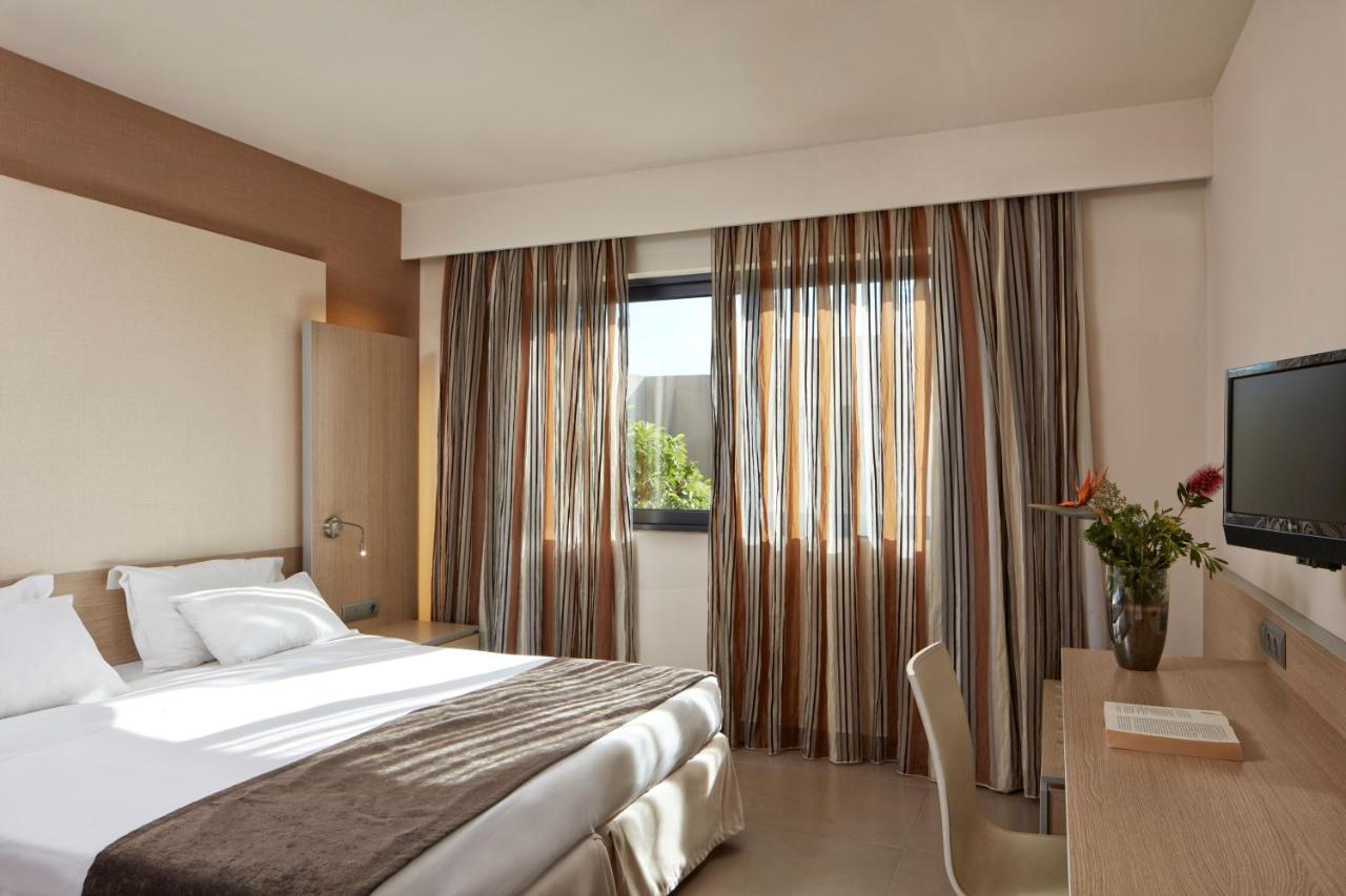 Apartament rodzinny typu Superior Suite z widokiem na okolicę