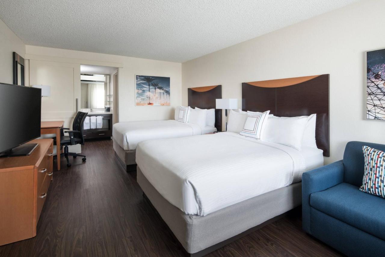 Theme Room Two Queen Beds
